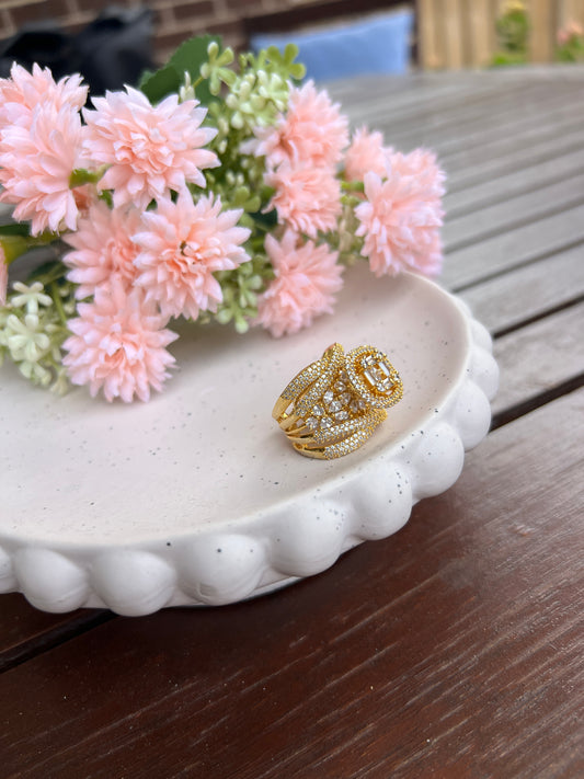 Laiza statement ring