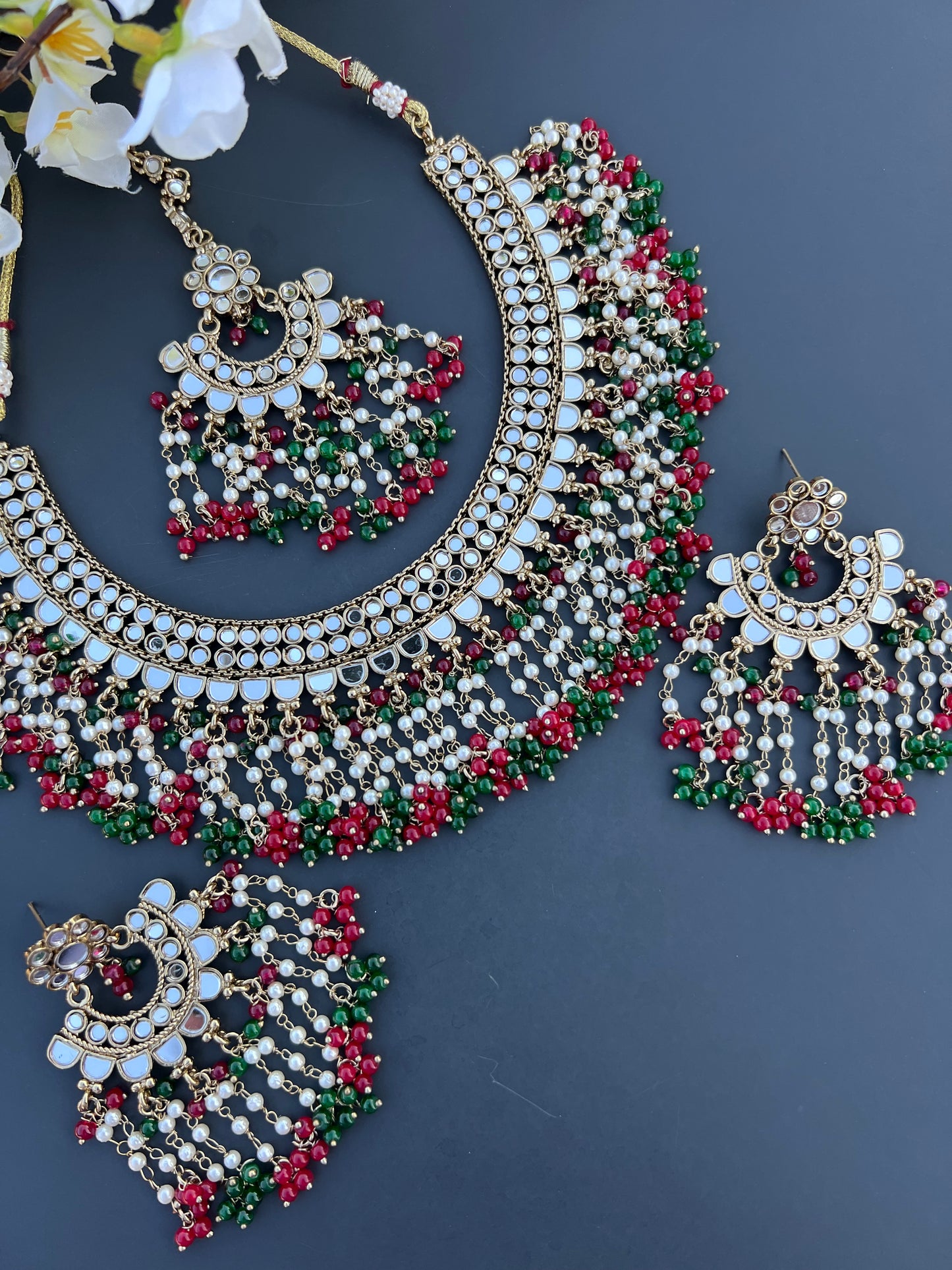 Suhi necklace set