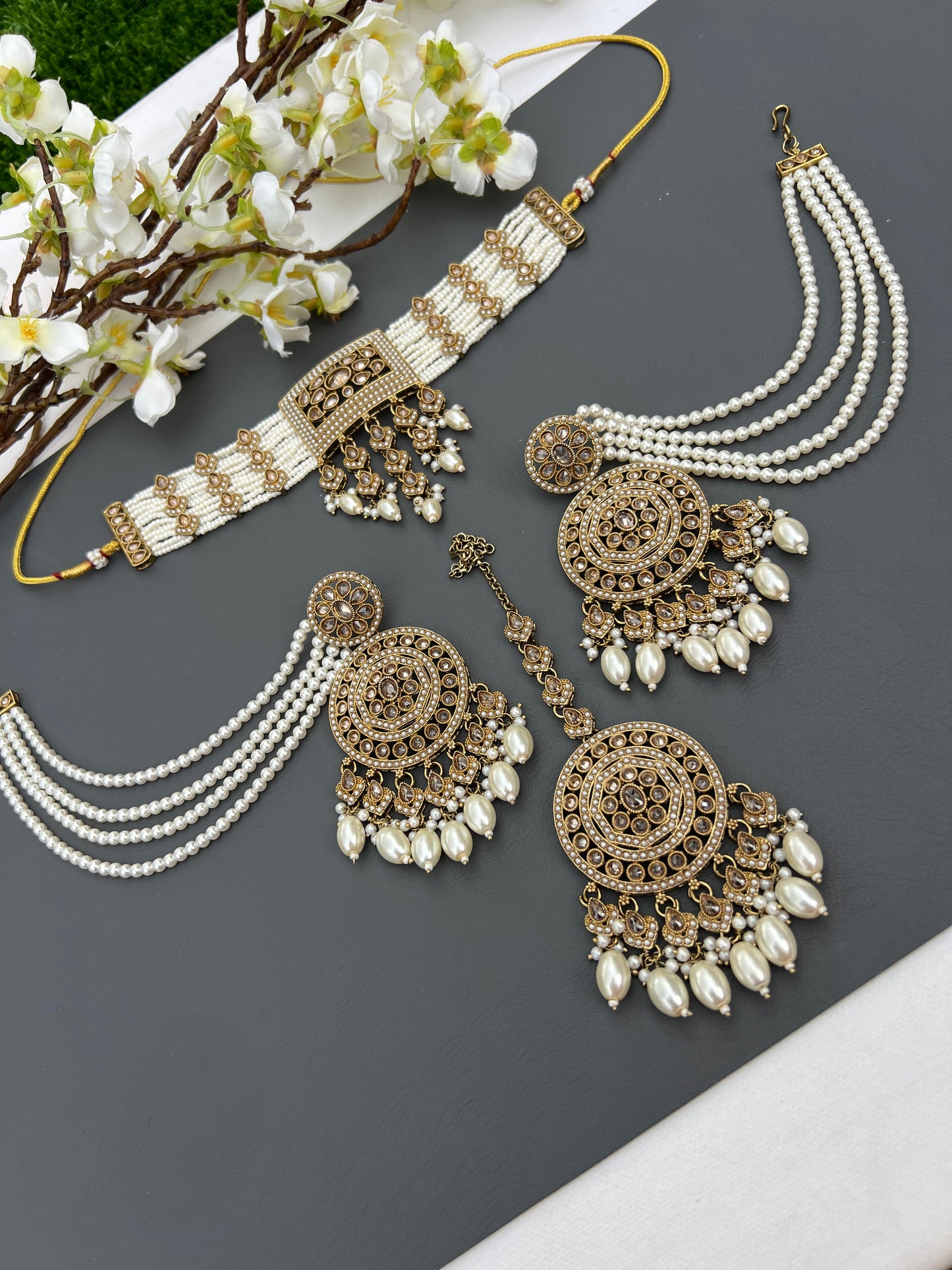 Mehreen necklace set