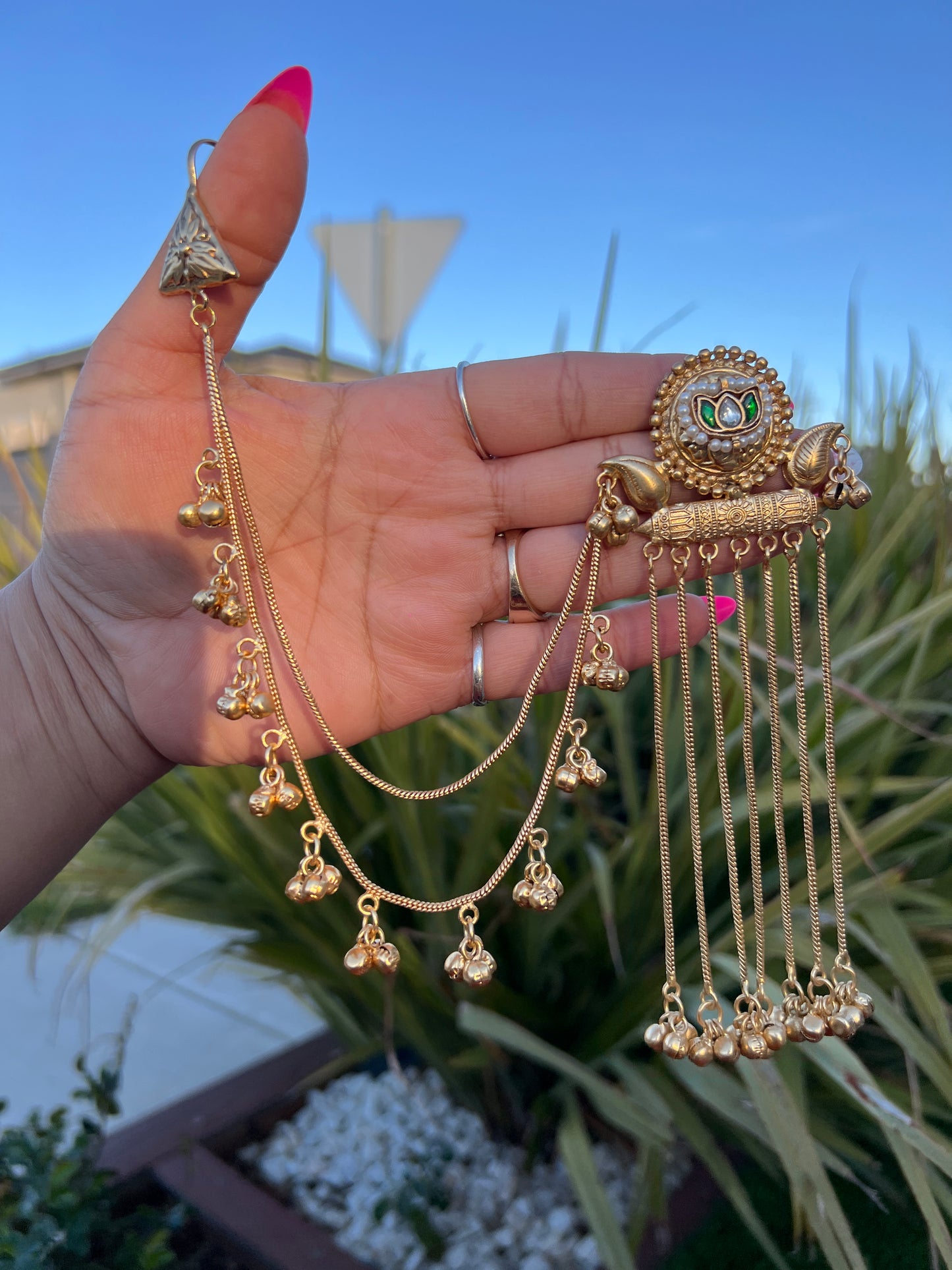 Prakurti sahara earrings