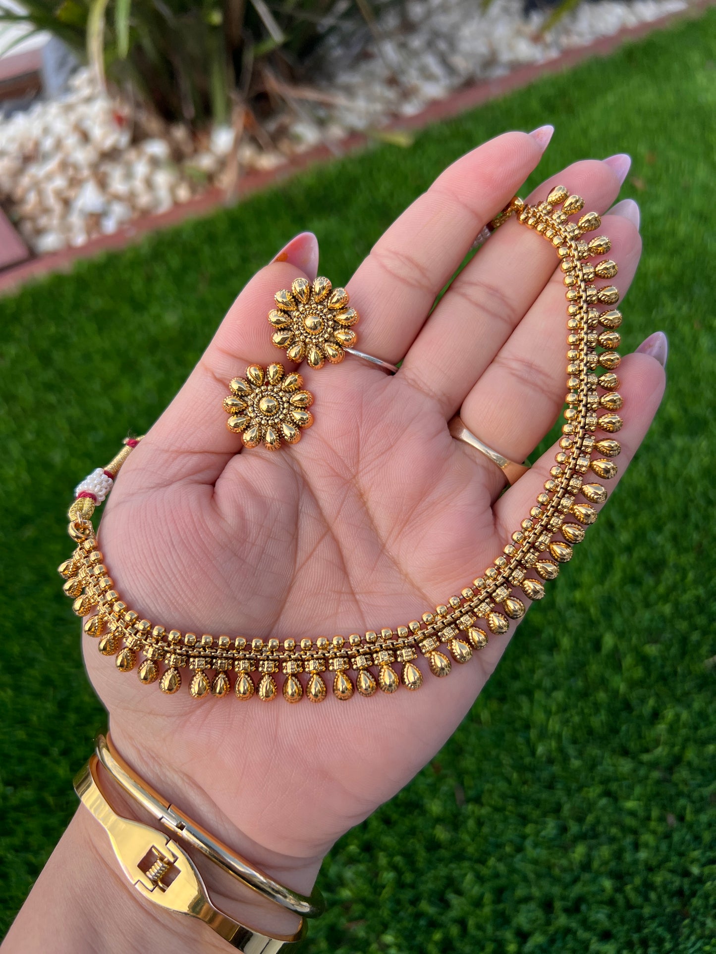 Shama gold plated necklace set