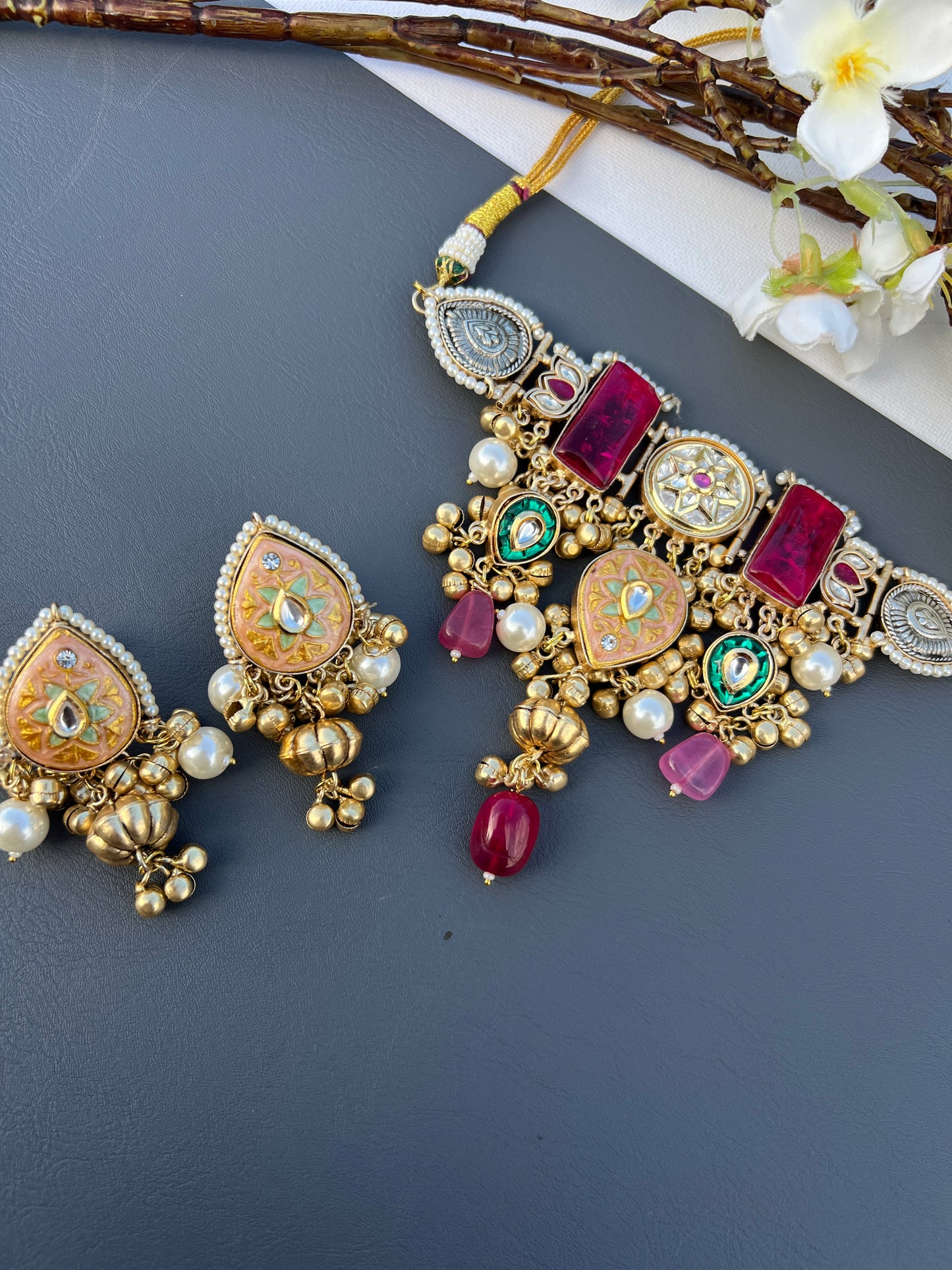 Tarasha Kashmiri choker set