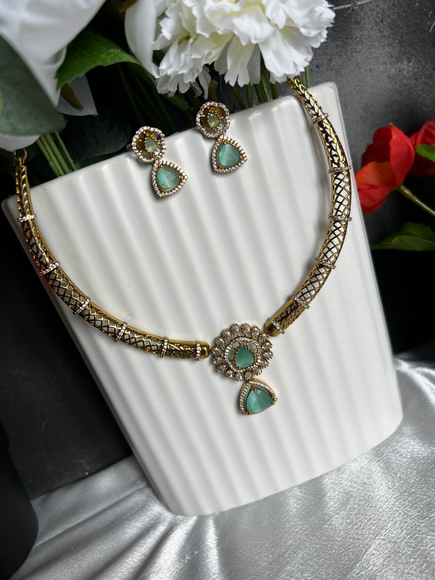 Victoria Hasli necklace