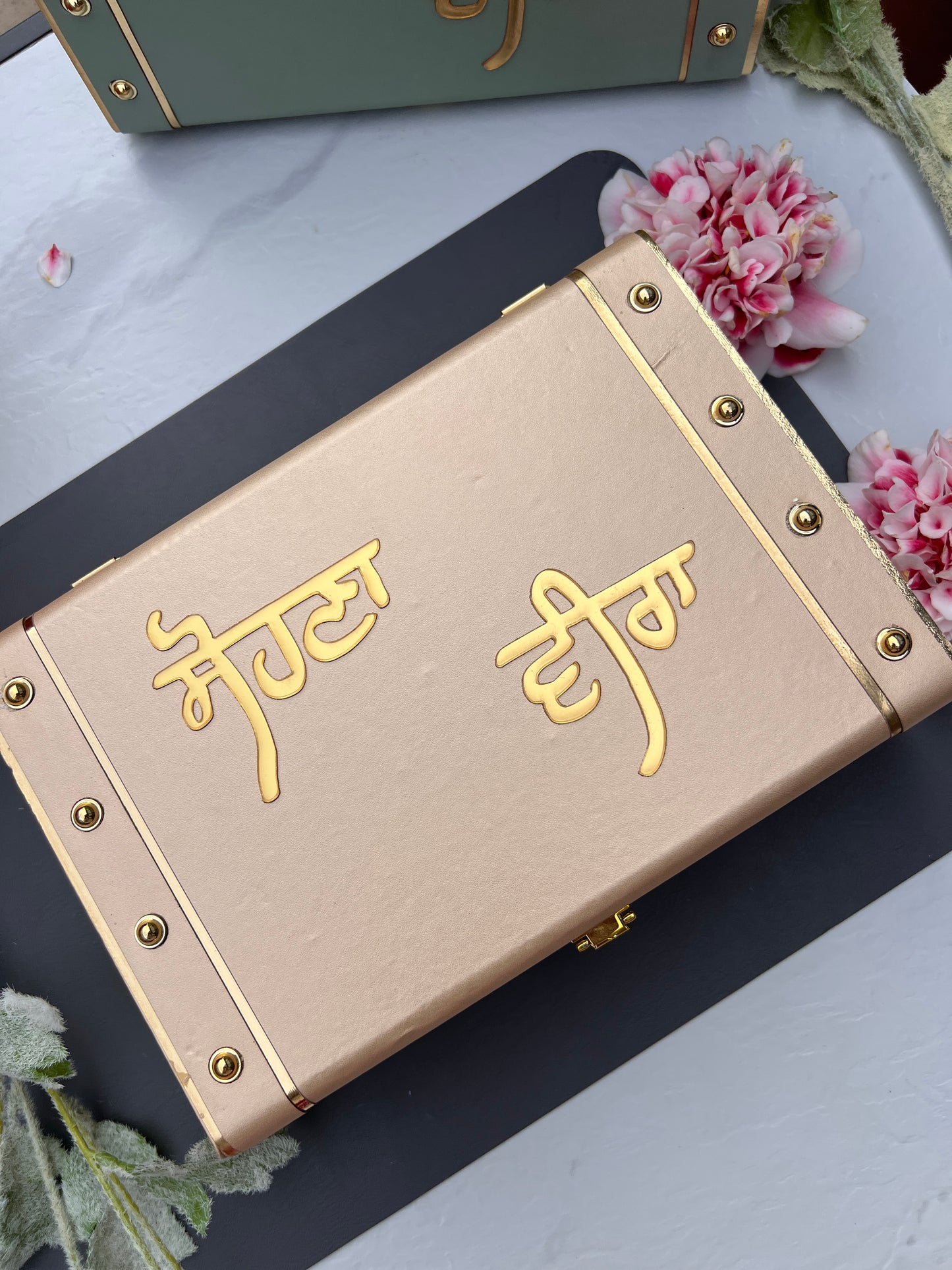 Premium Sohna veer Large size box ( empty)