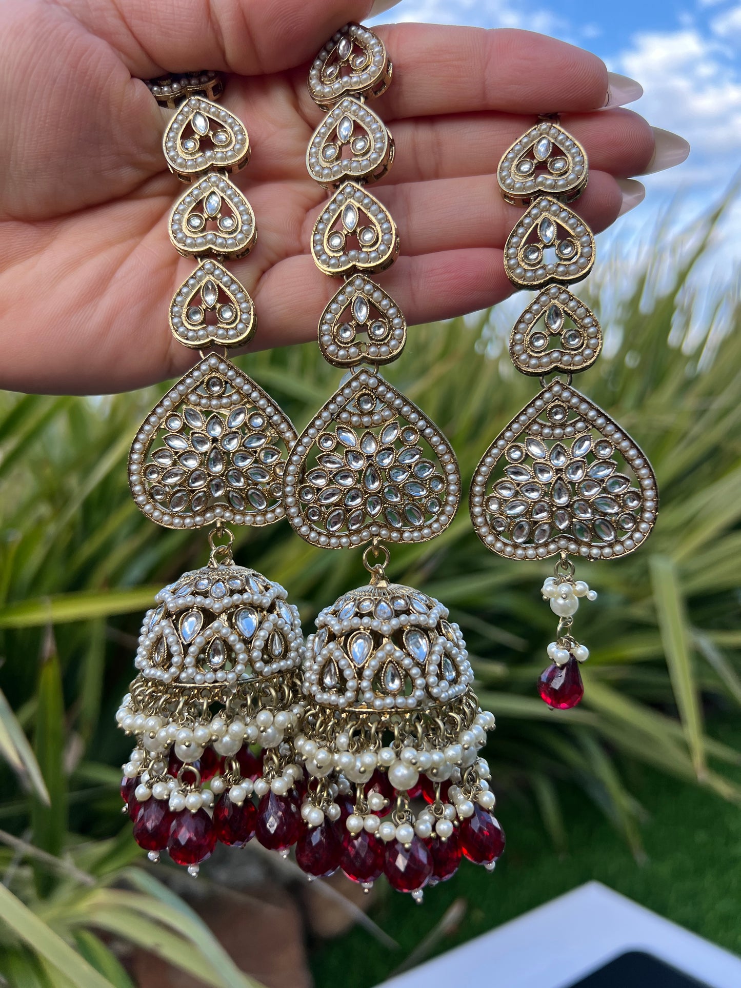 Adaa oversize jhumka & tikka set