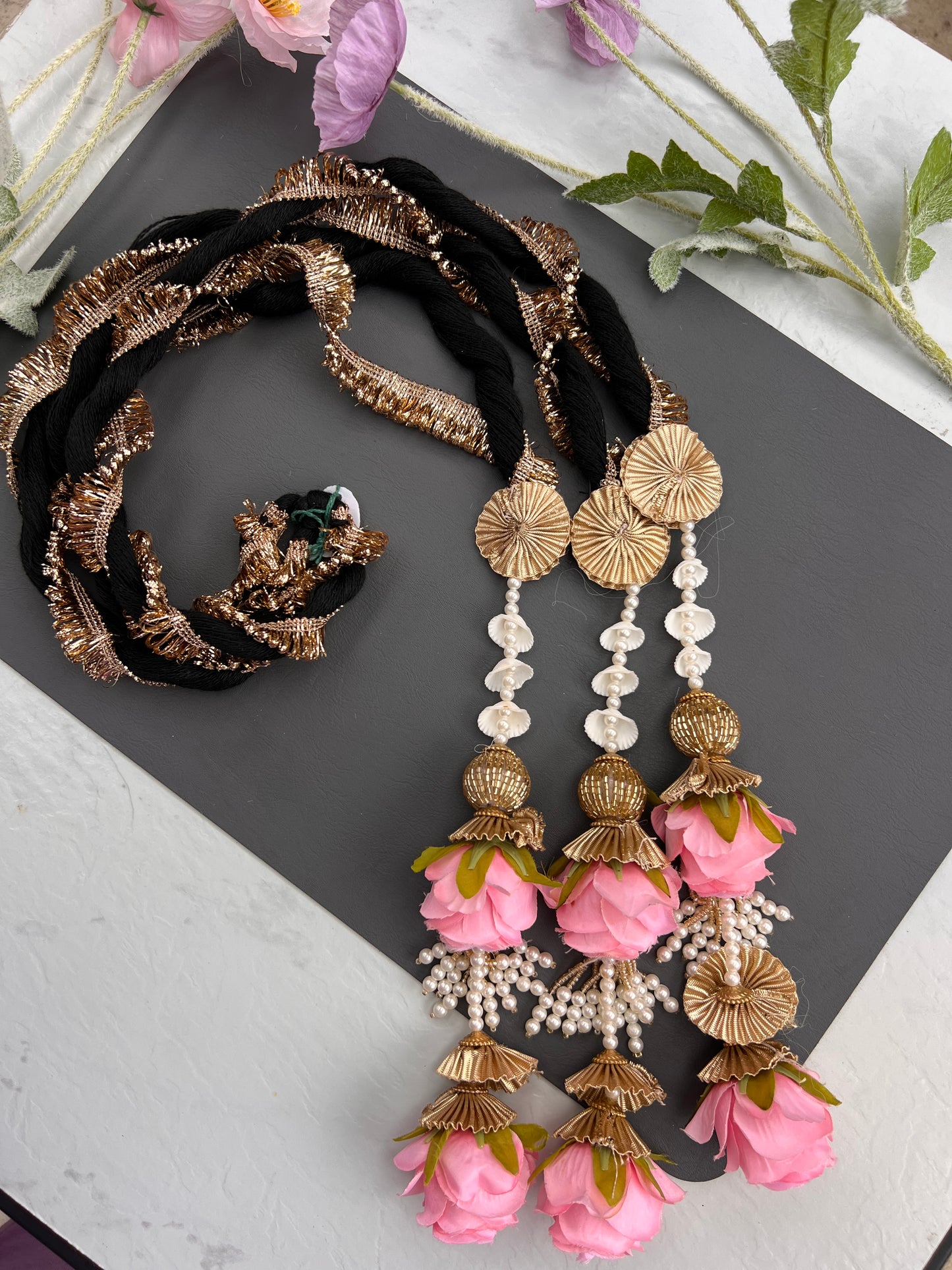 Manpreet Floral Paranda Decorative Punjabi
Parandi for Festive Styling