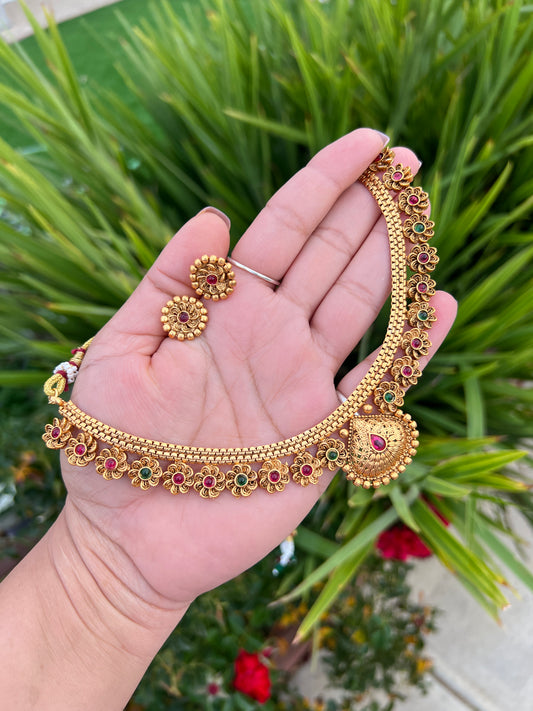 Minisha necklace set