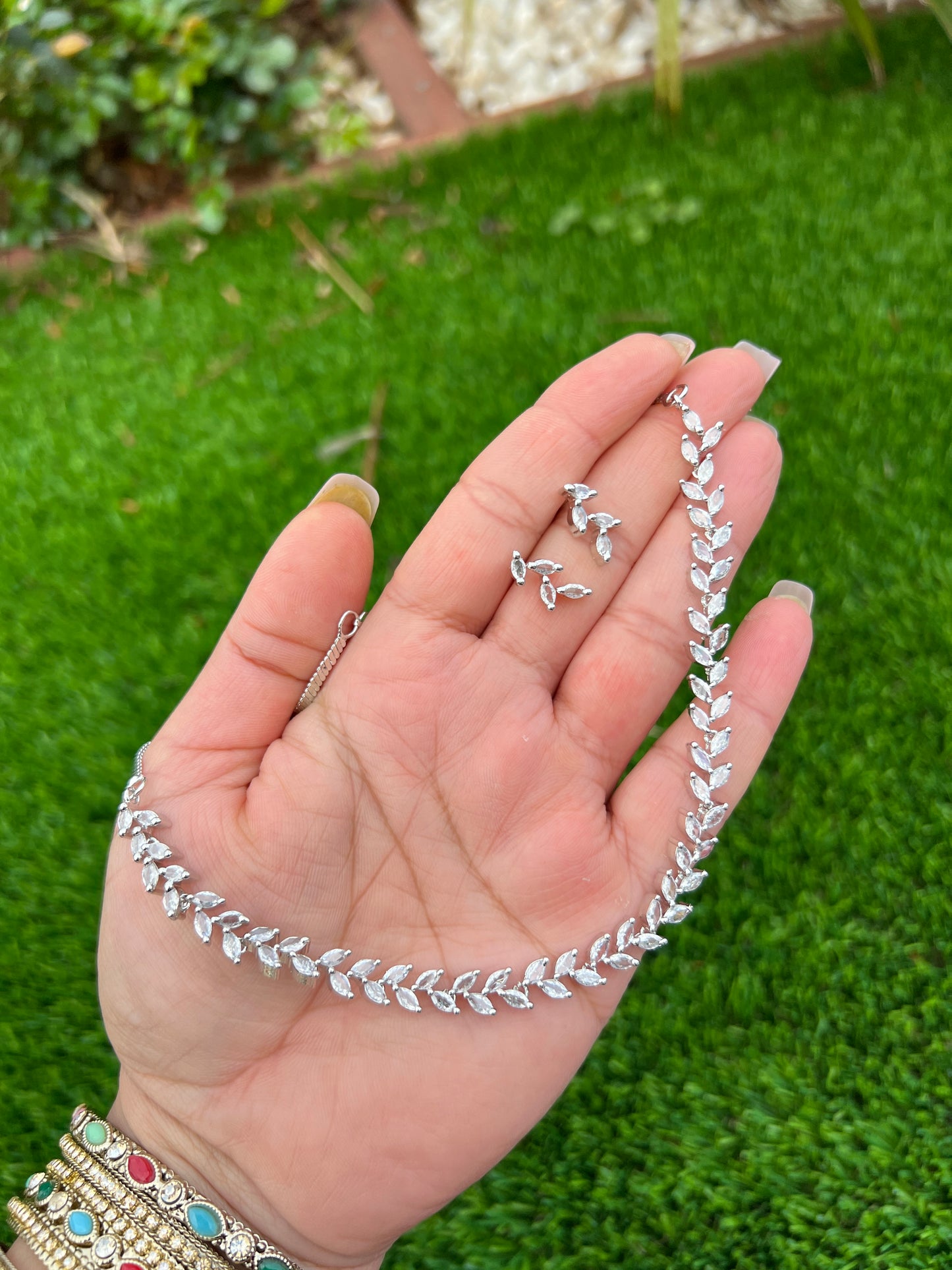 Shayna ad necklace set