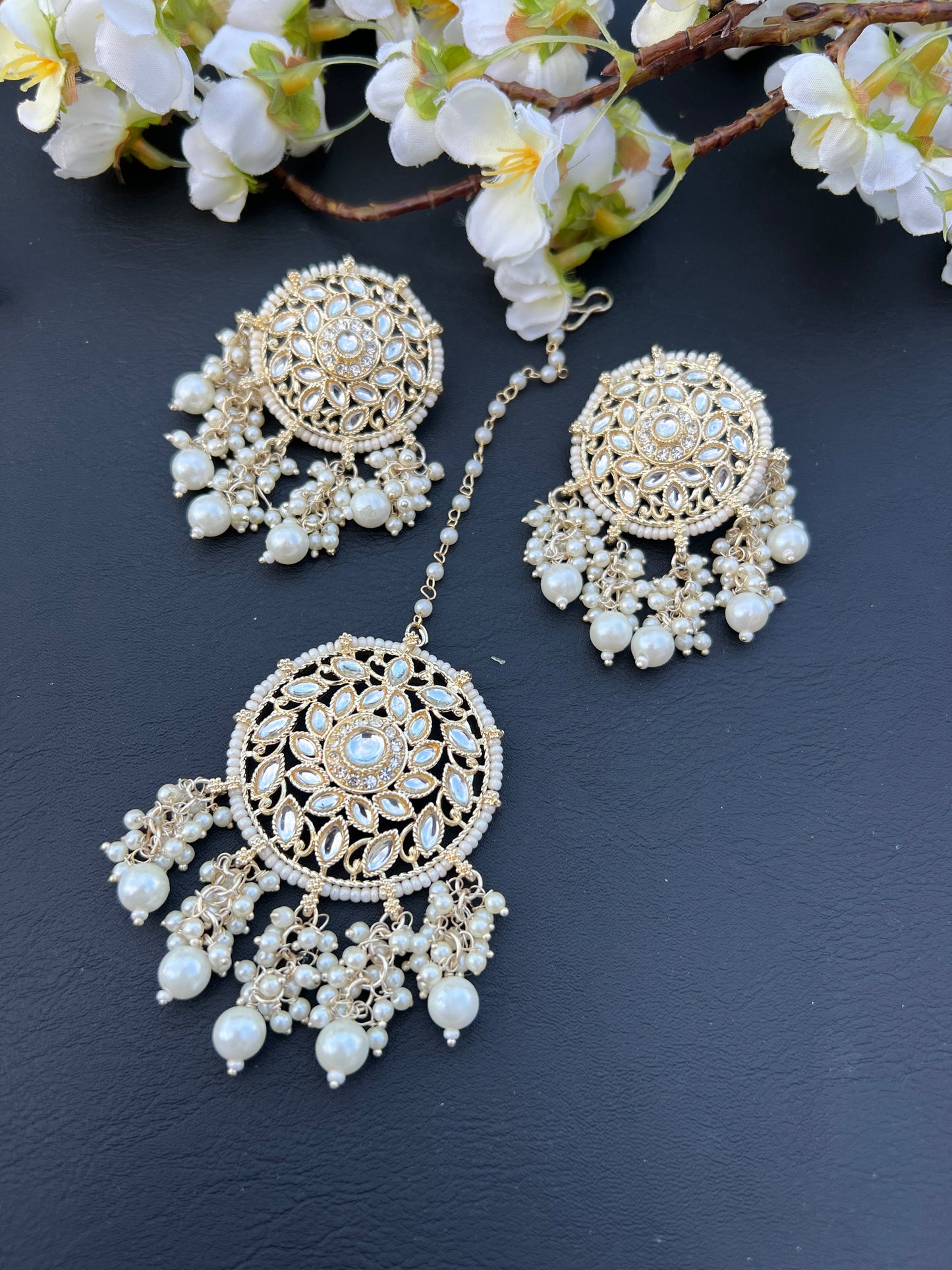 Shubhi earrings tikka set