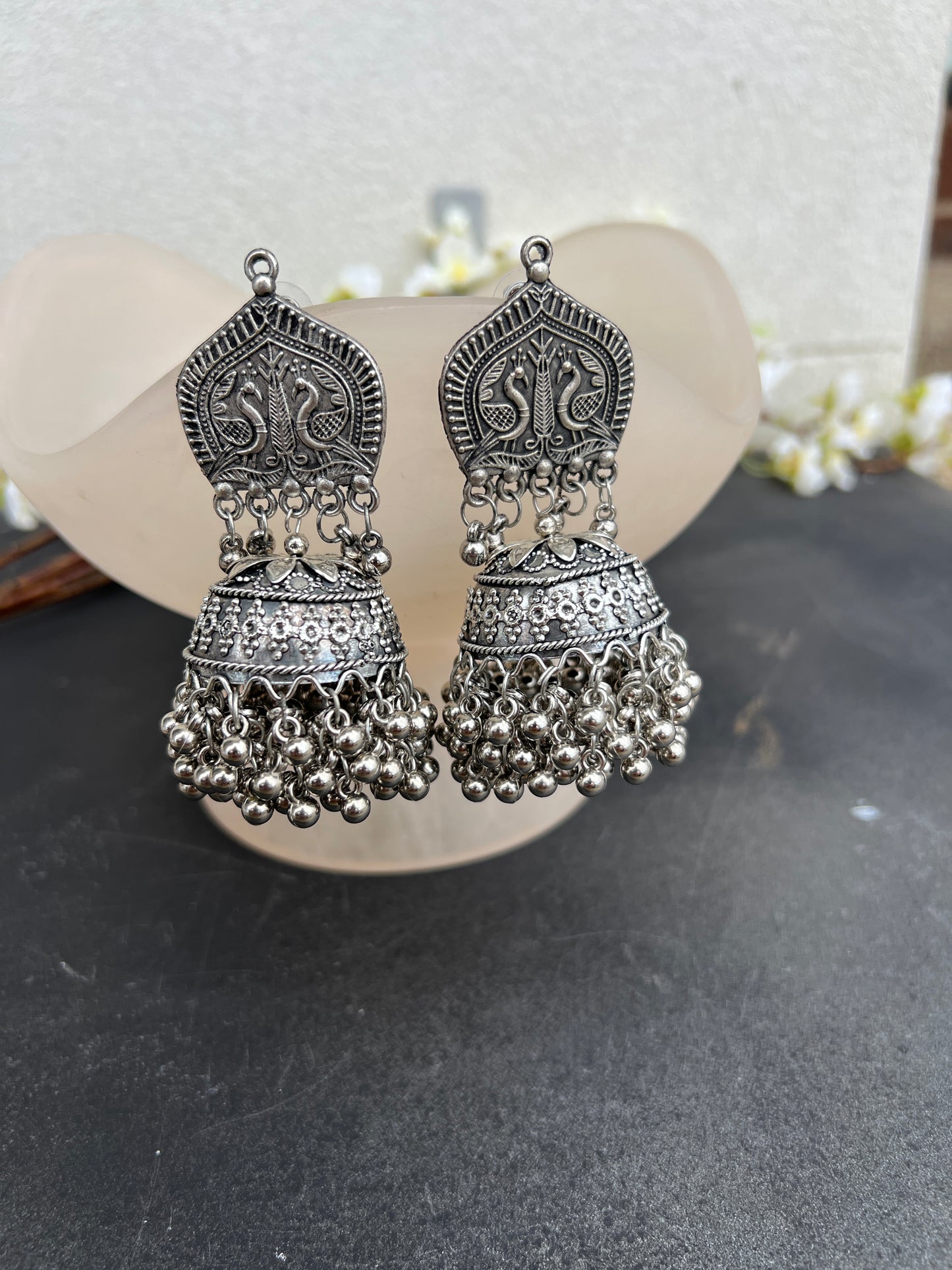 Lavnya large jhumka