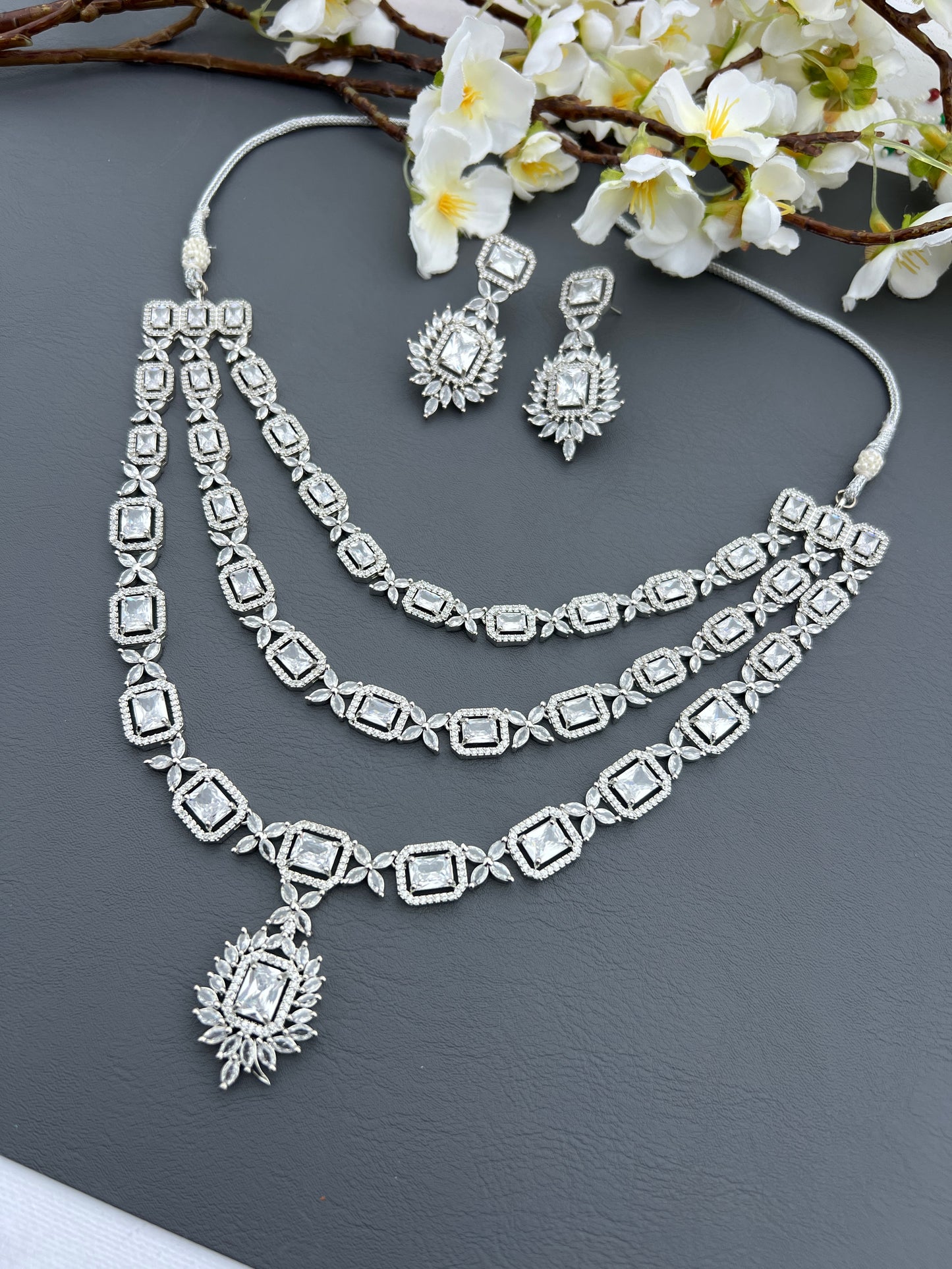 Anamika Ad necklace set