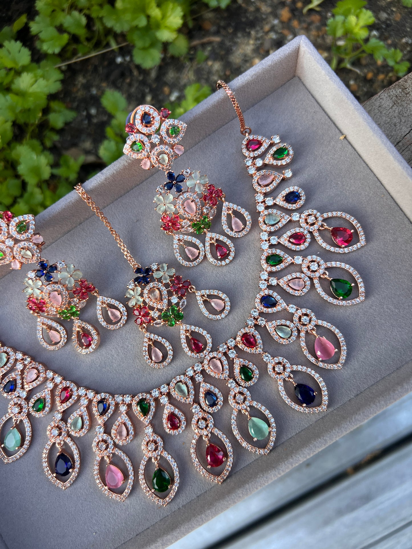 Aleena American diamond necklace set