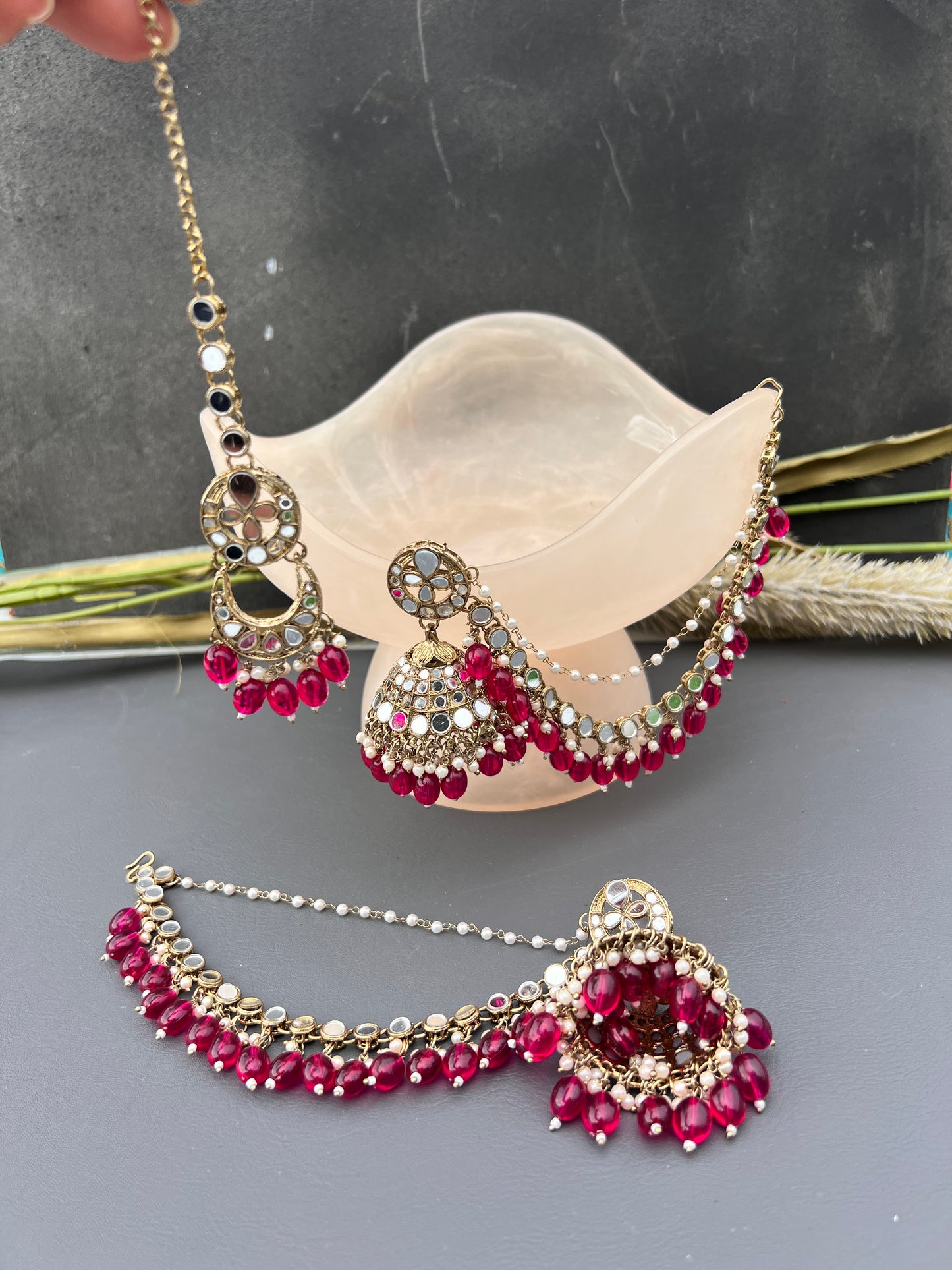 Lailah jhumka tikka set