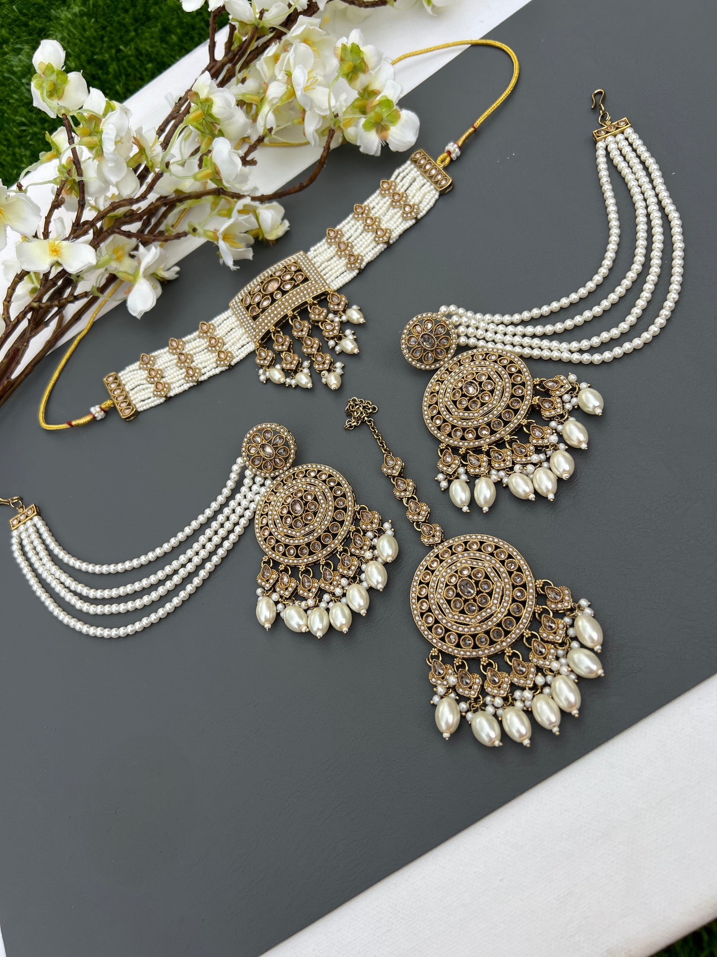 Mehreen necklace set