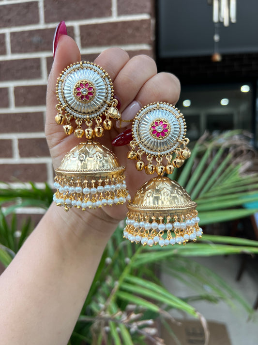Mahira Kashmiri jhumka
