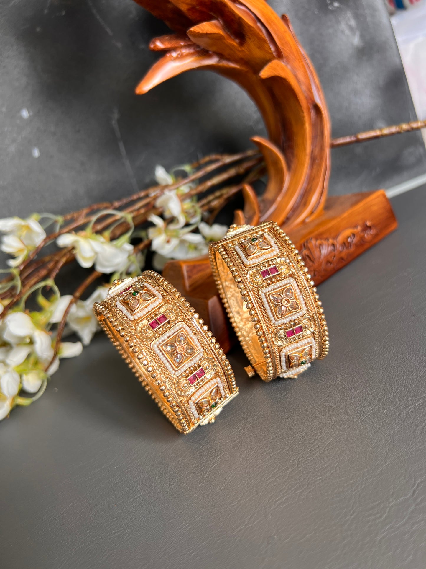 Savya gold plated openable kadas
