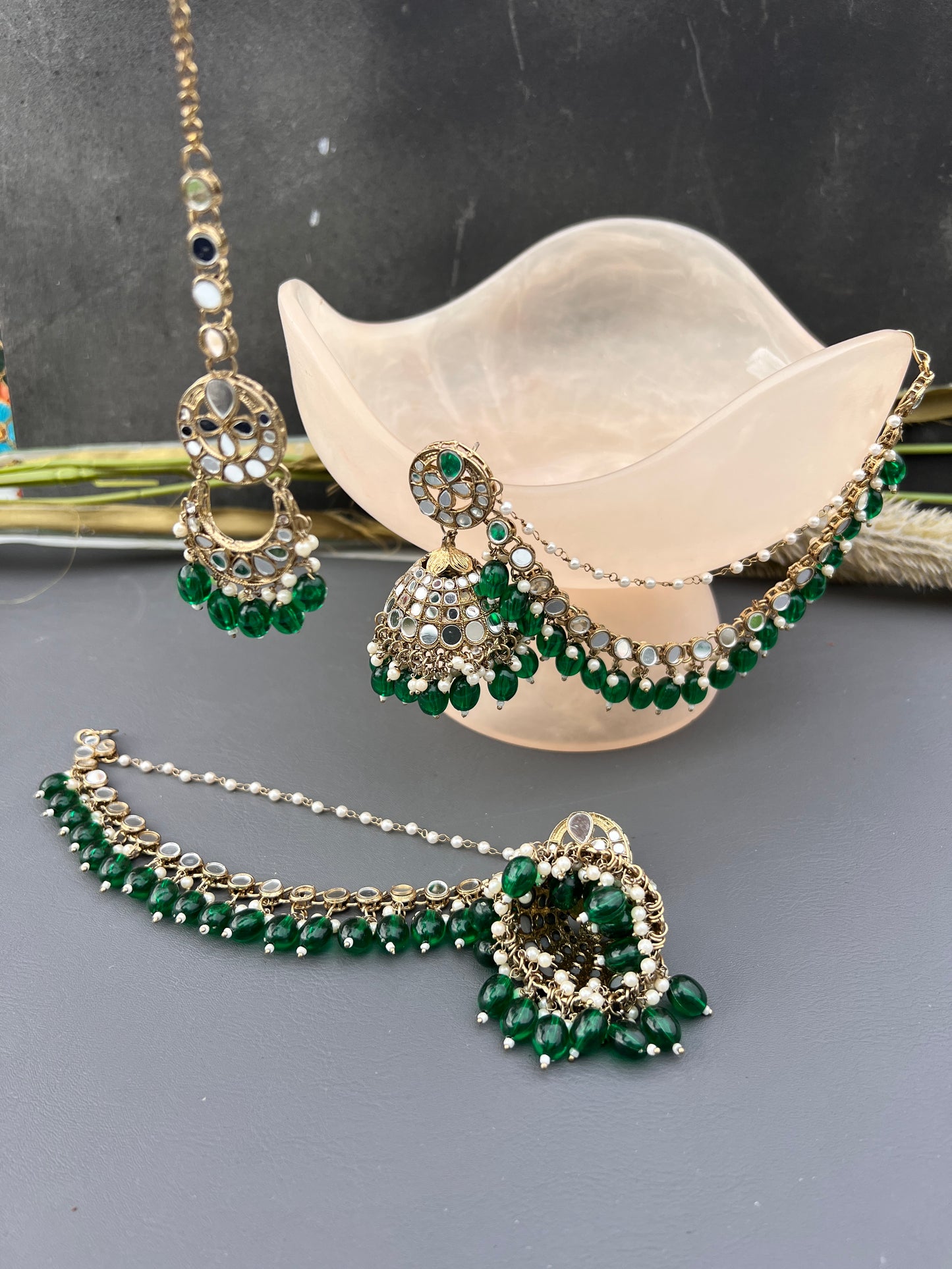 Lailah jhumka tikka set
