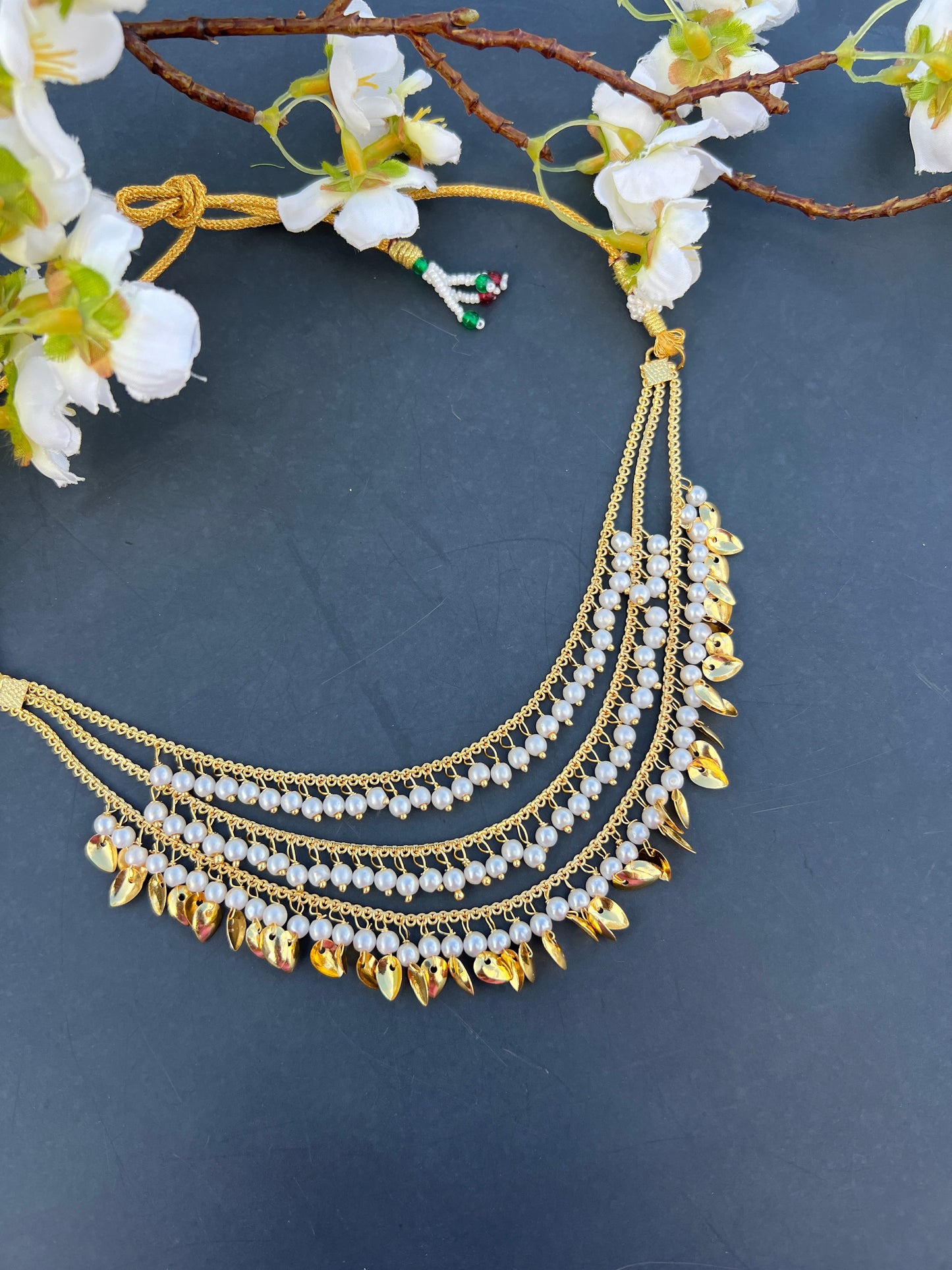 Amani neckline