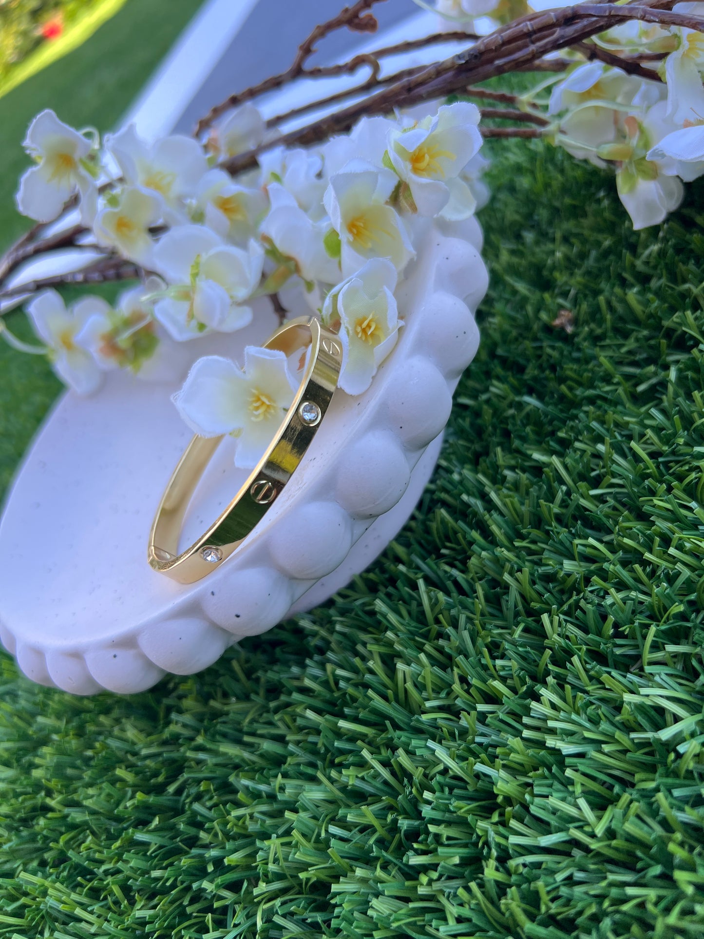 Cartier inspired love openable bracket