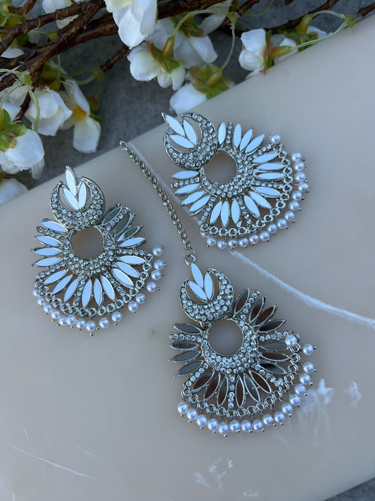 Silver earrings and tikka set