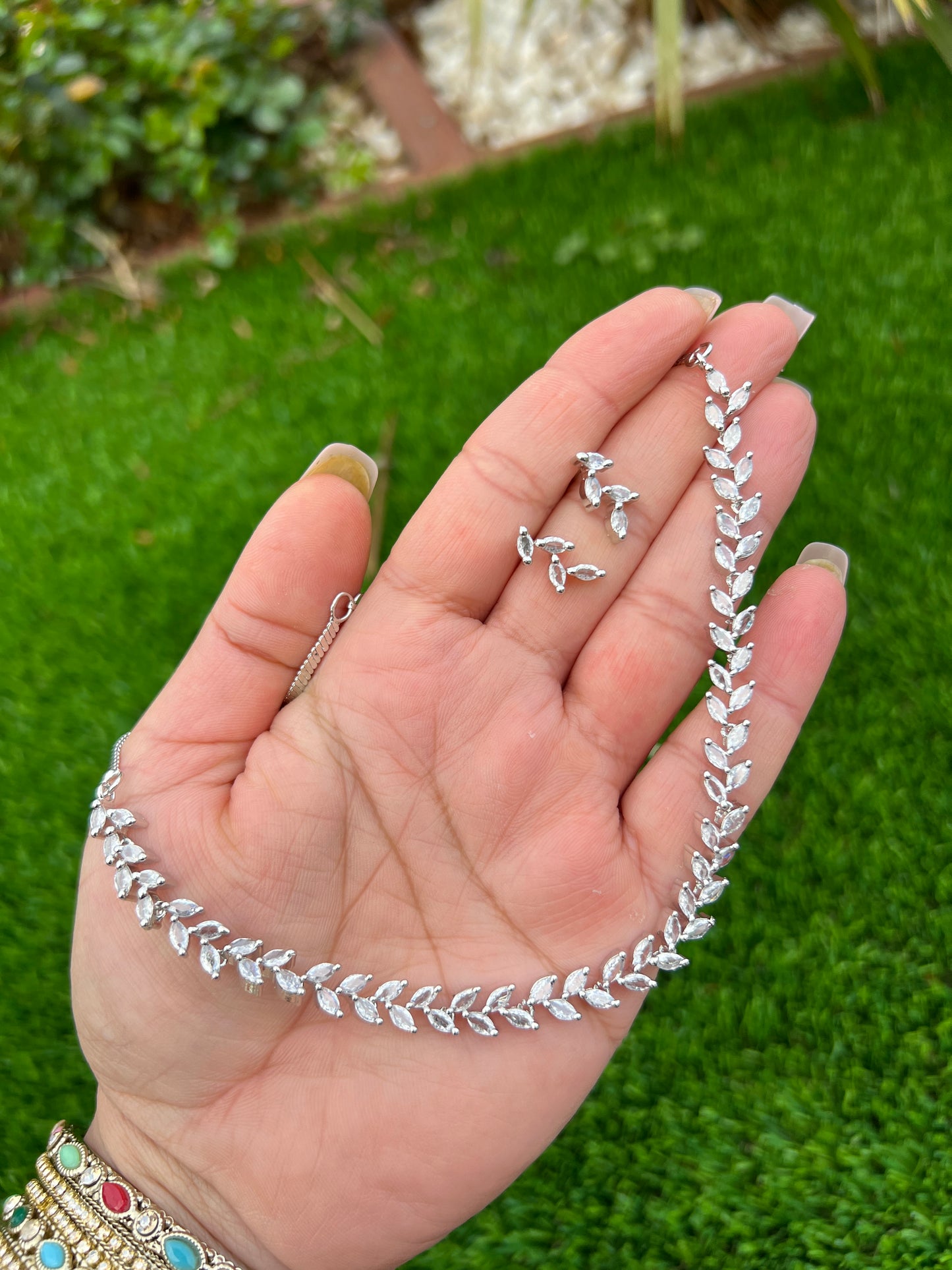 Shayna ad necklace set