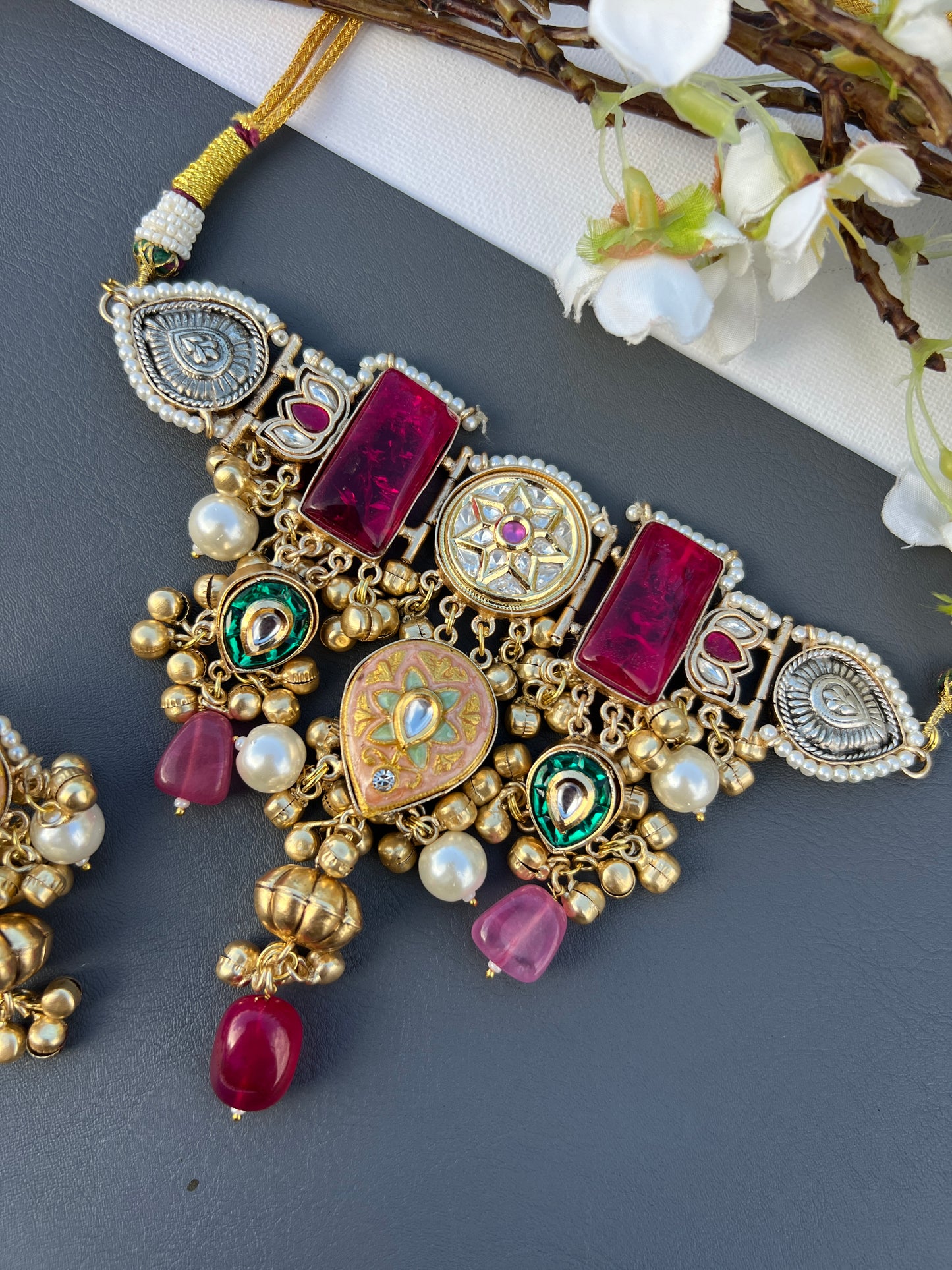 Tarasha Kashmiri choker set