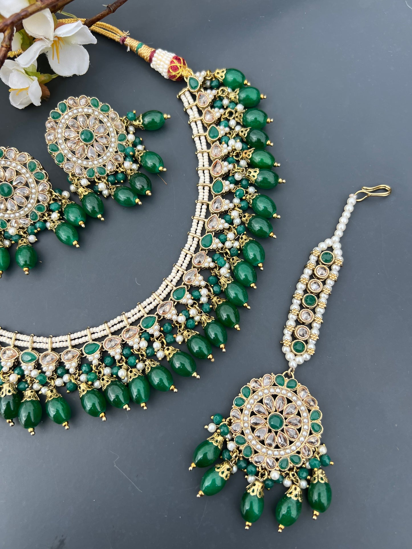 Ishani necklace set