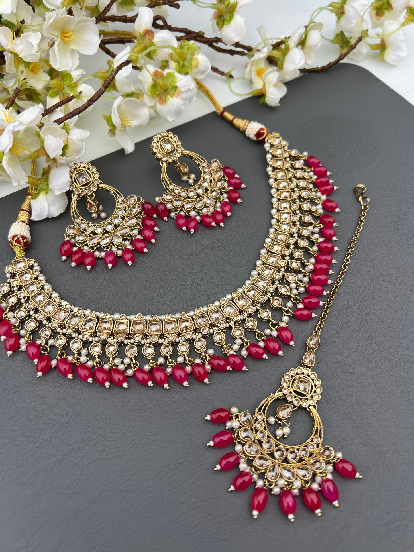 Kiara necklace set