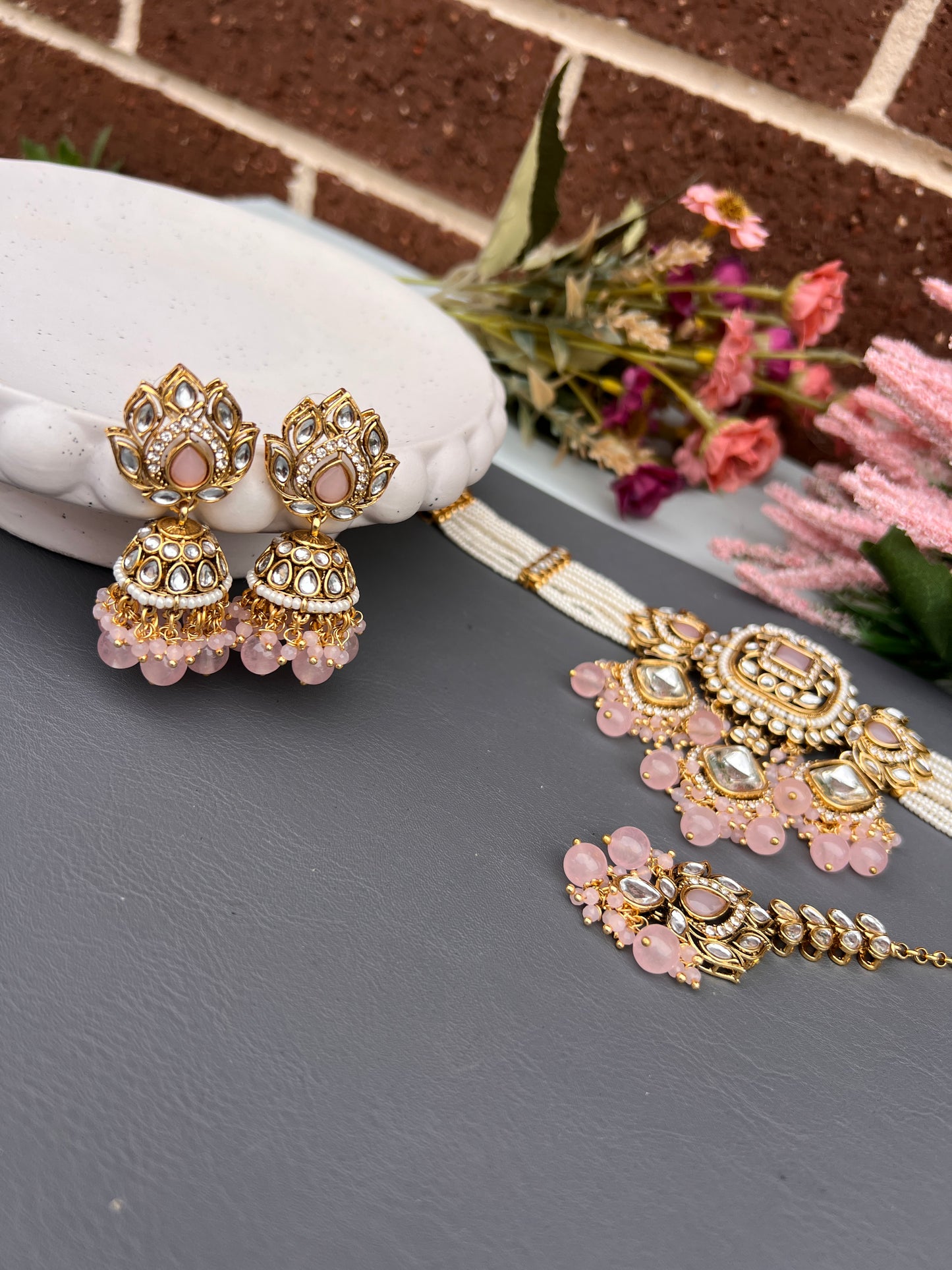 Shaira choker necklace set