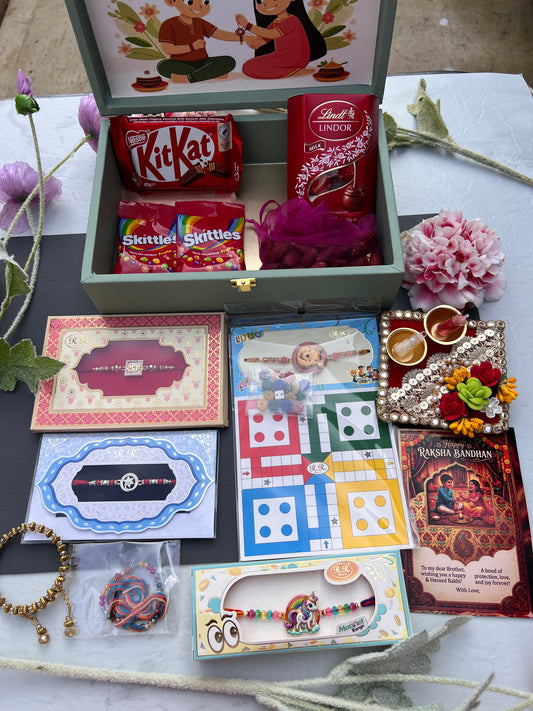 Premium Large Family Rakhi hamper ( 7 Rakhi)