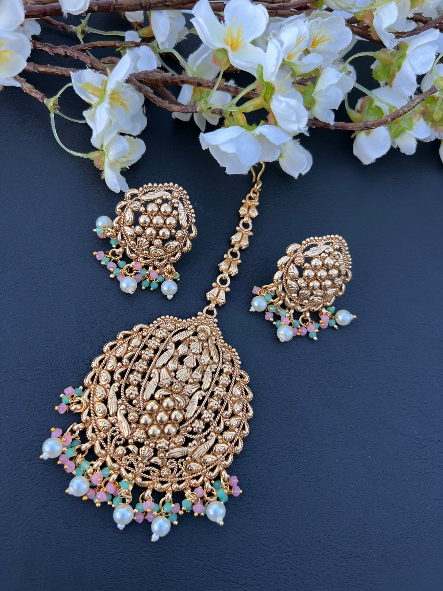 Sehar earrings tikka set