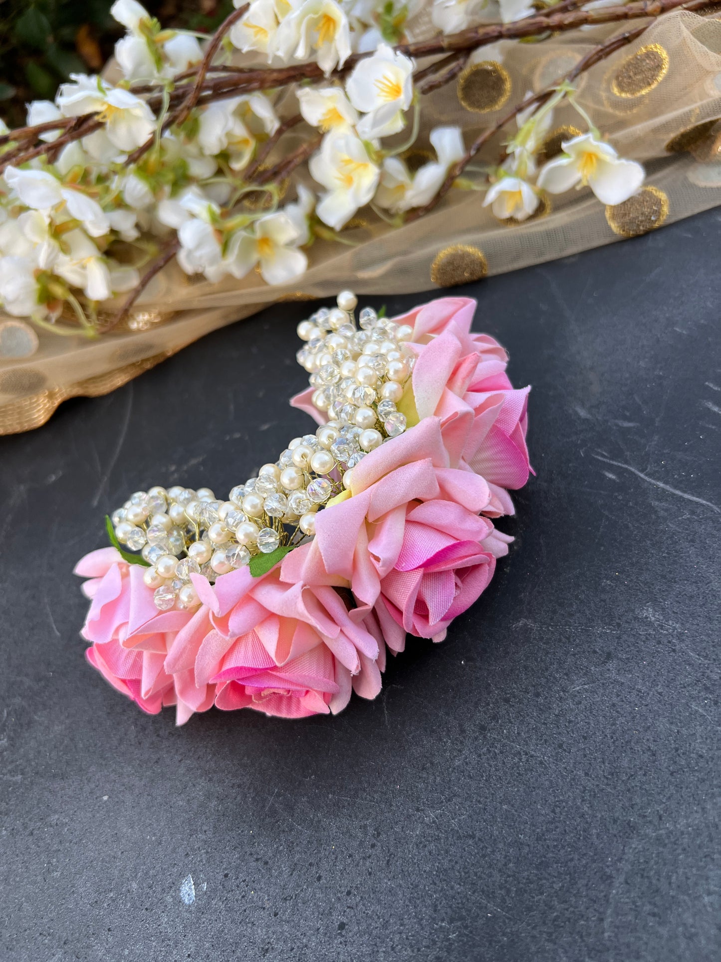 Roses hair accessory