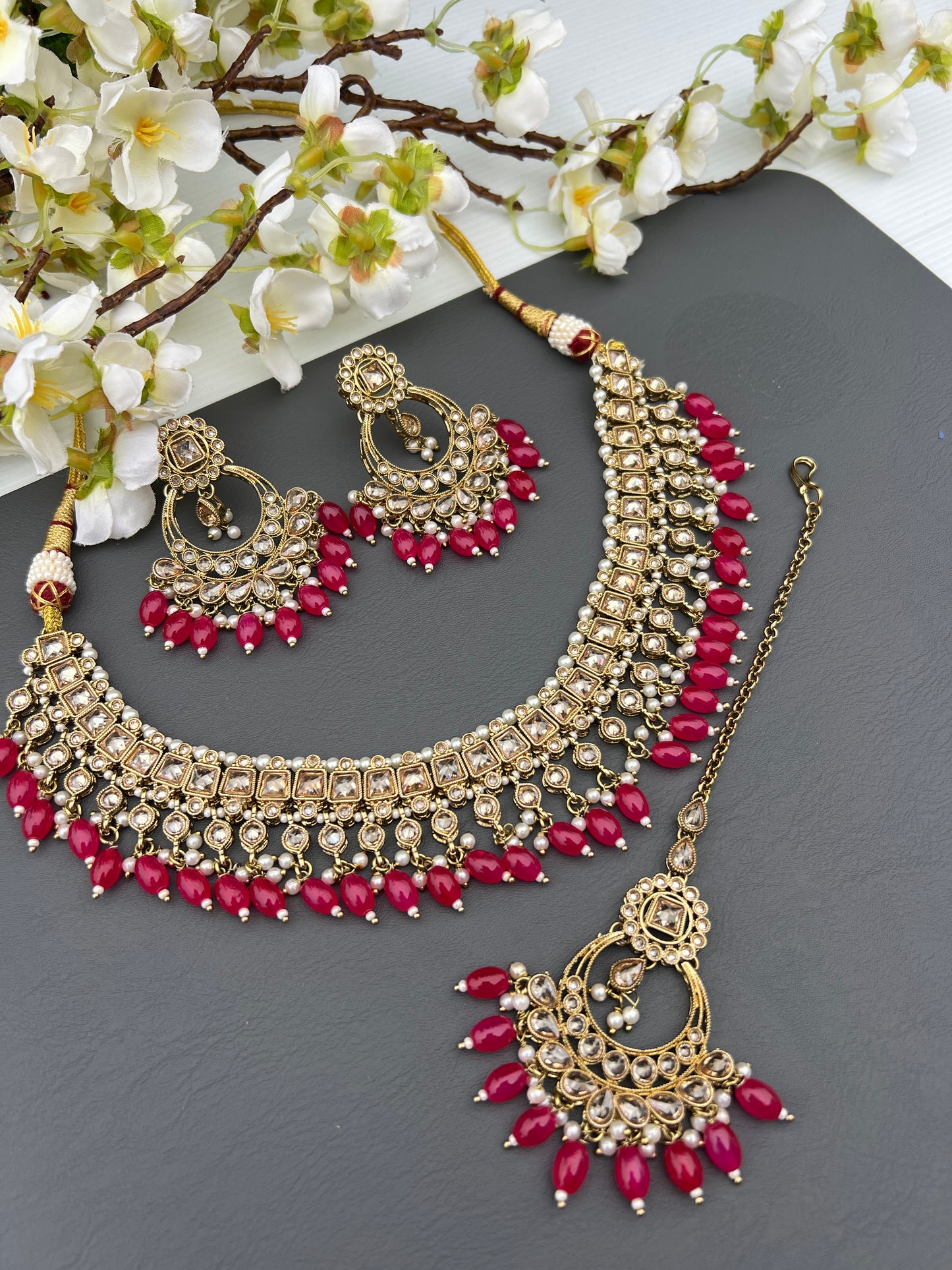 Kiara necklace set