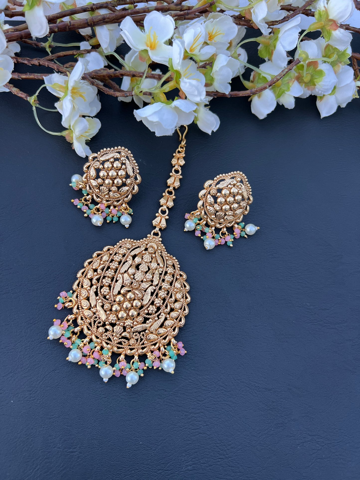 Sehar earrings tikka set