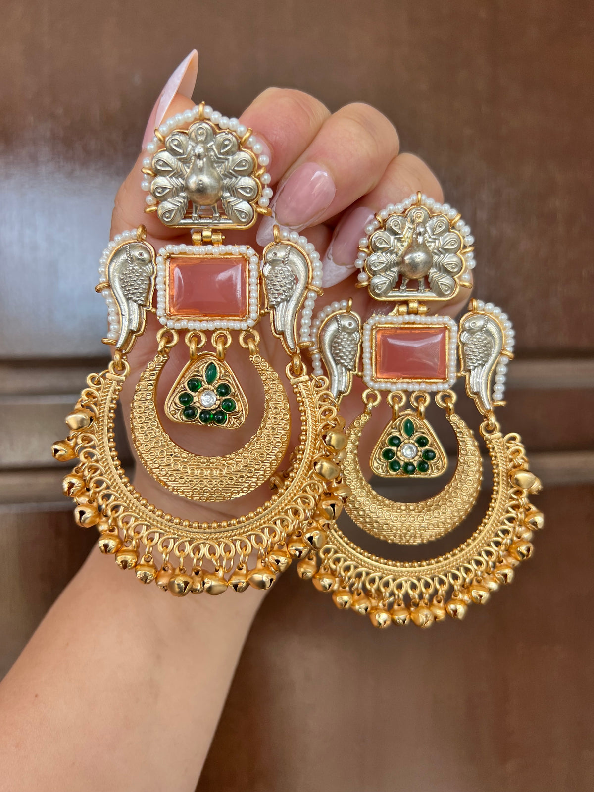 Suhana oversized earrings