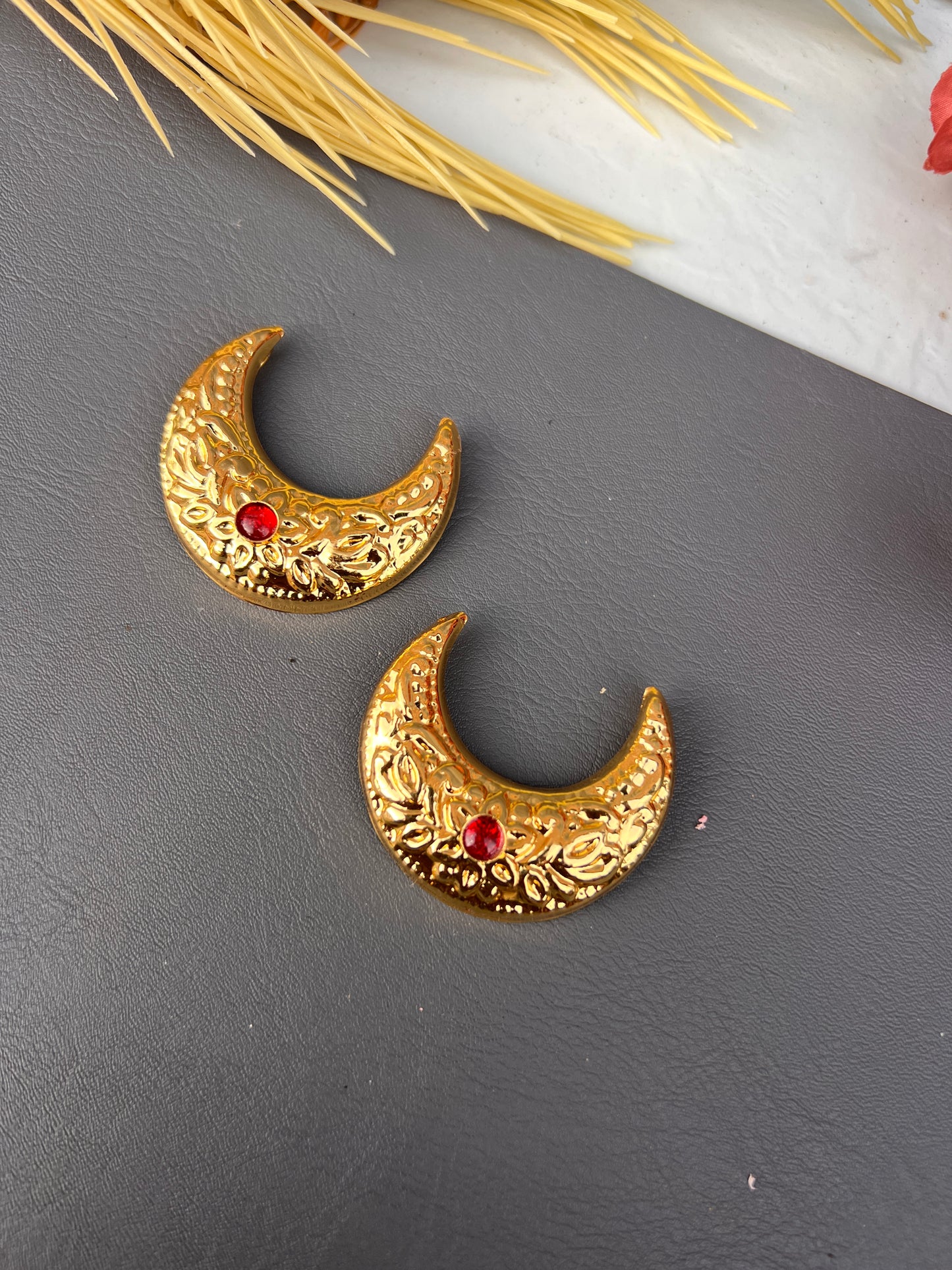 Scarlet Moon Accent Pins