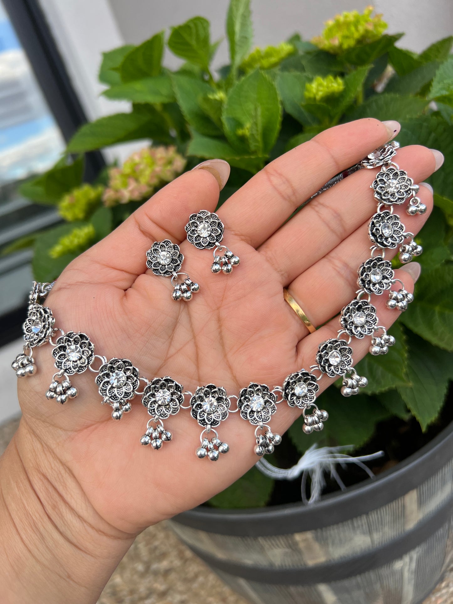 Navisha necklace set