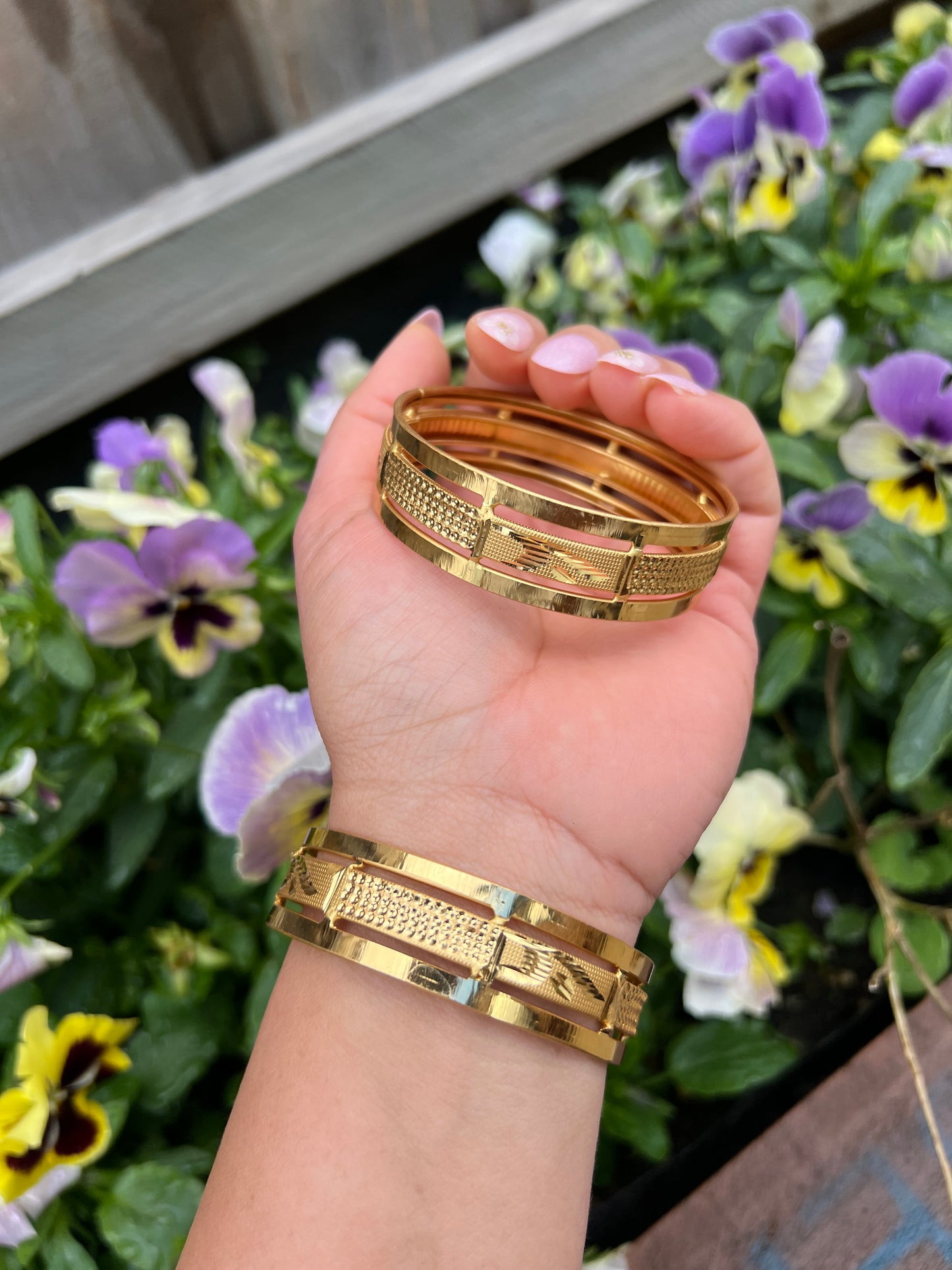 Kalpna bangle set