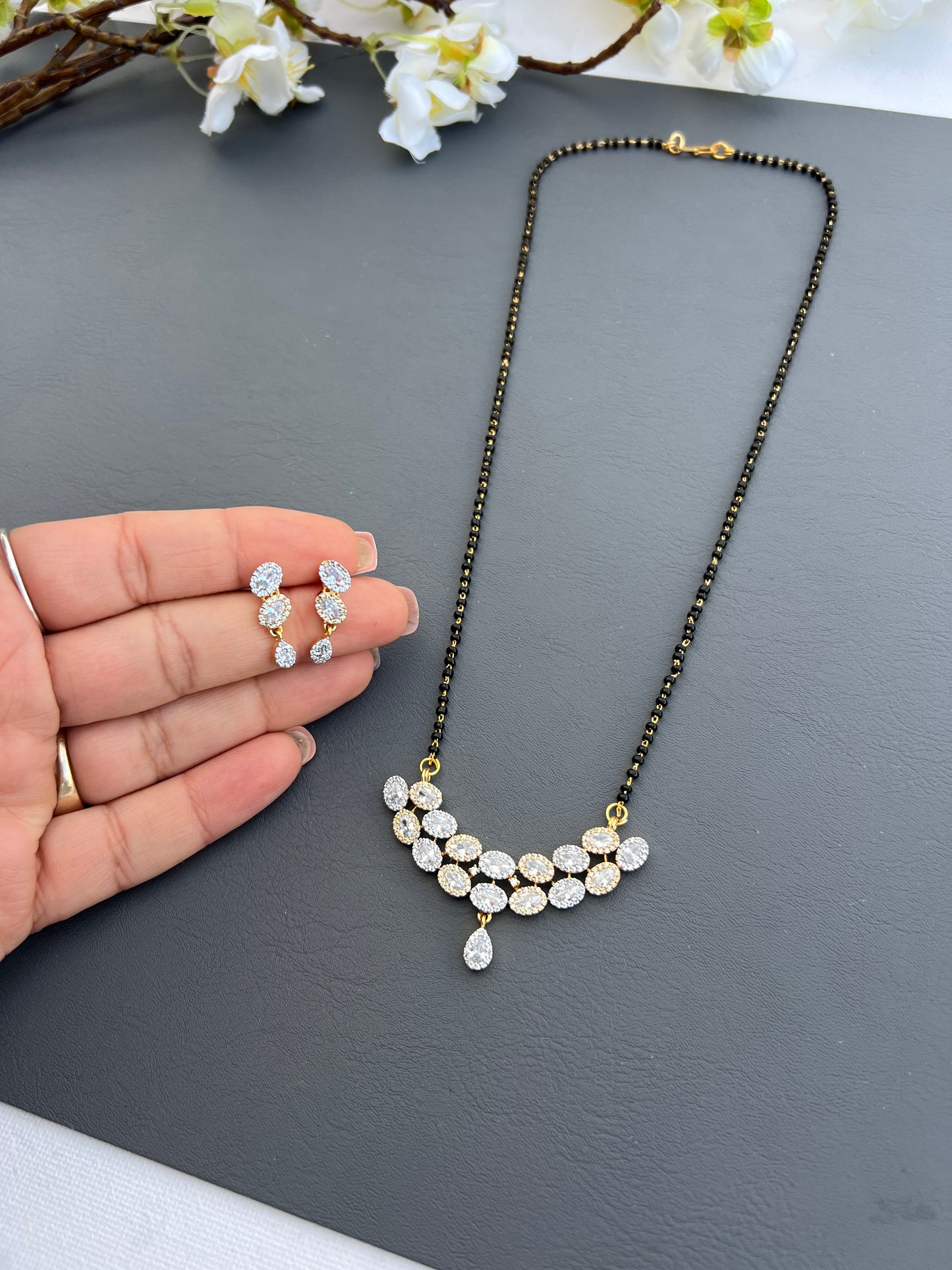 Dual tone Ad mangalsutra