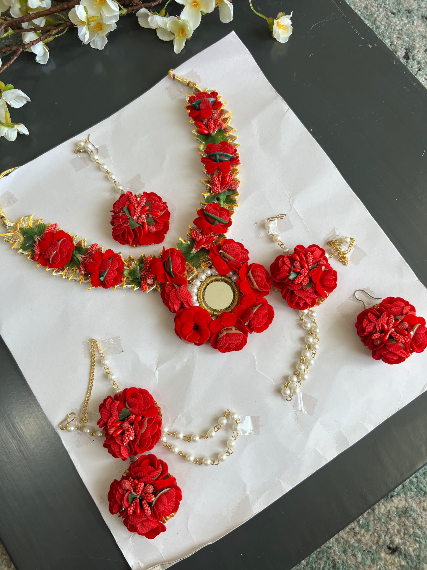 Chaya flowers jewellery set