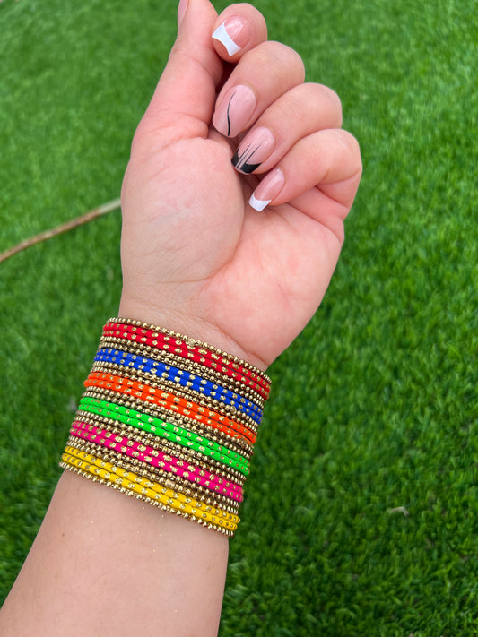 Multicoloured bangles set