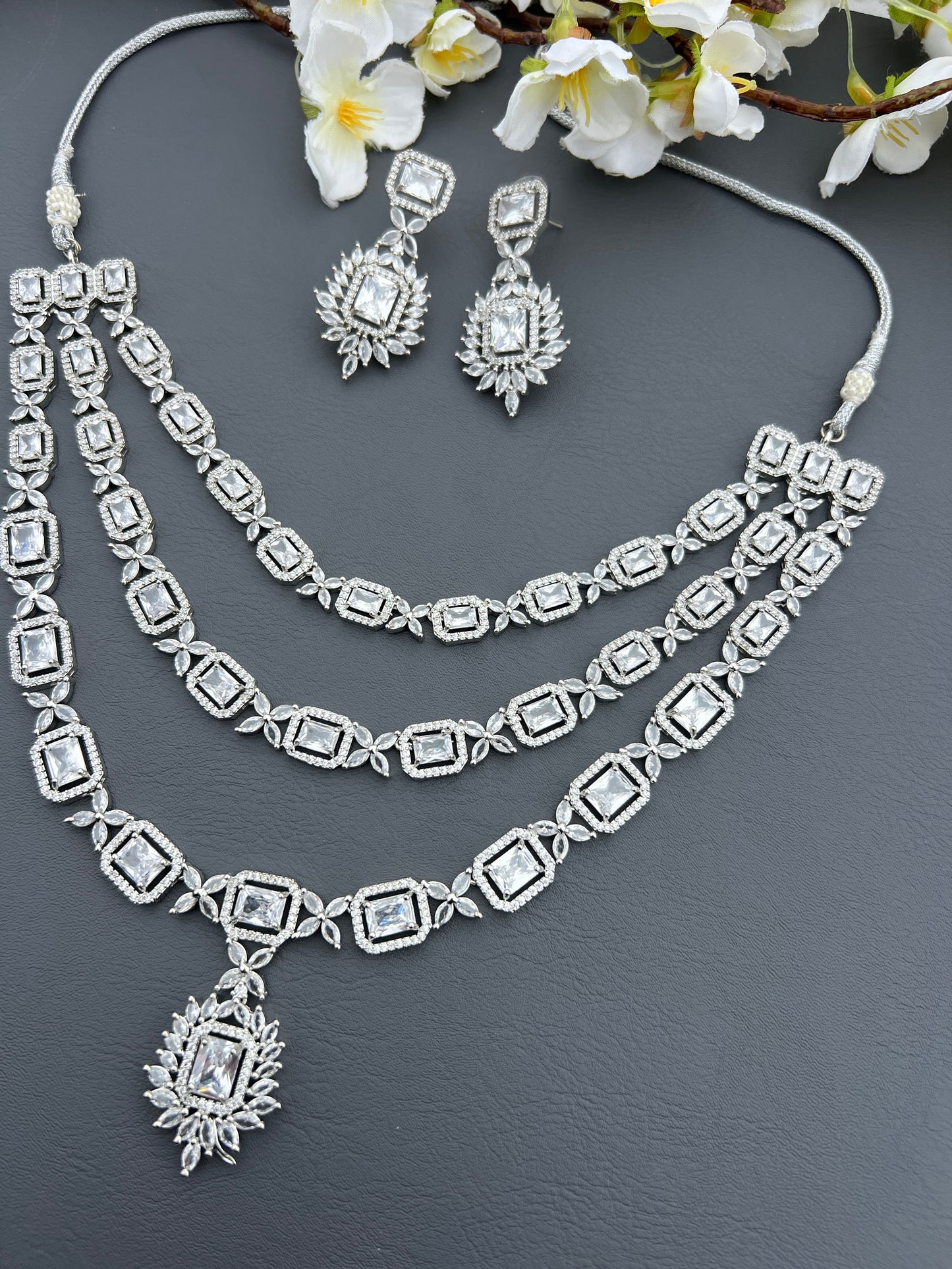 Anamika Ad necklace set