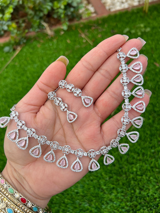 Kayra Ad necklace set