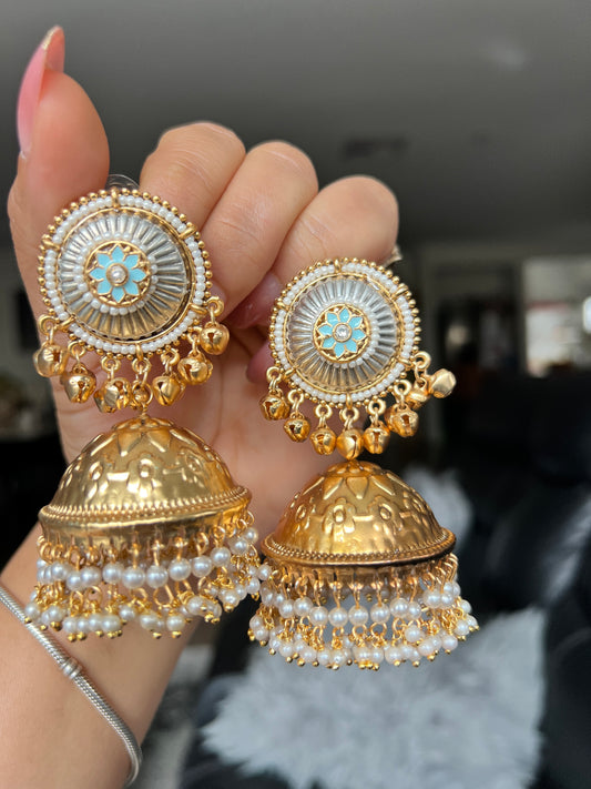 Mahira Kashmiri jhumka