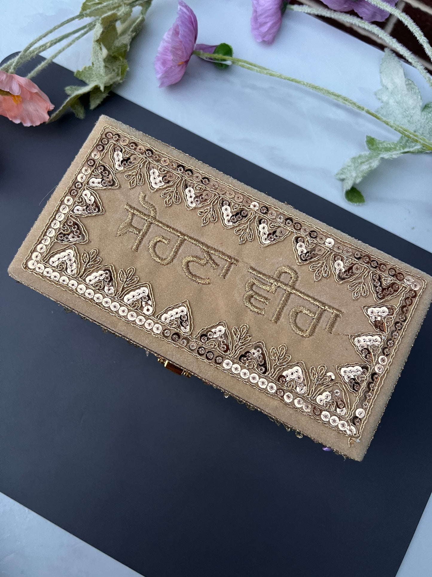 Sohna veer premium Rakhi hamper (5 Rakhi)