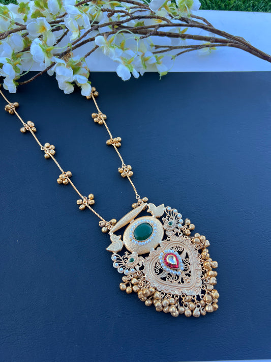 Nishvi long necklace