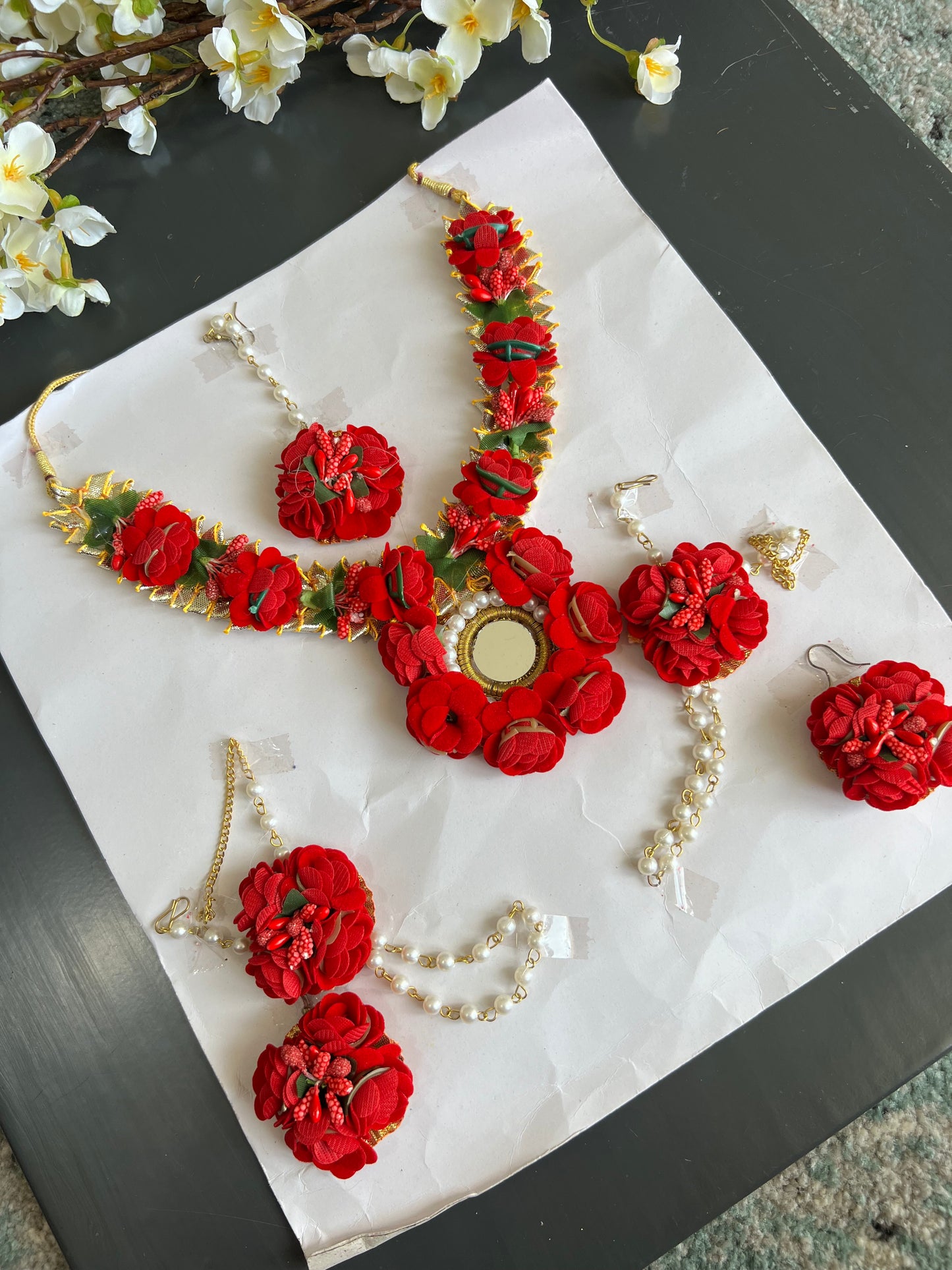 Chaya flowers jewellery set