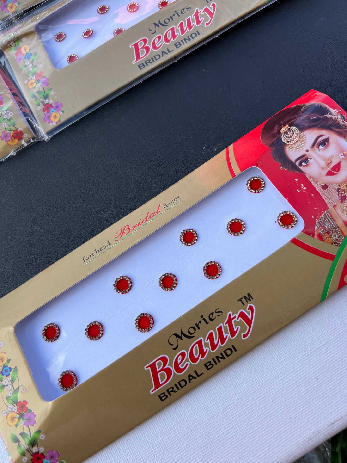 Red stone bindi card