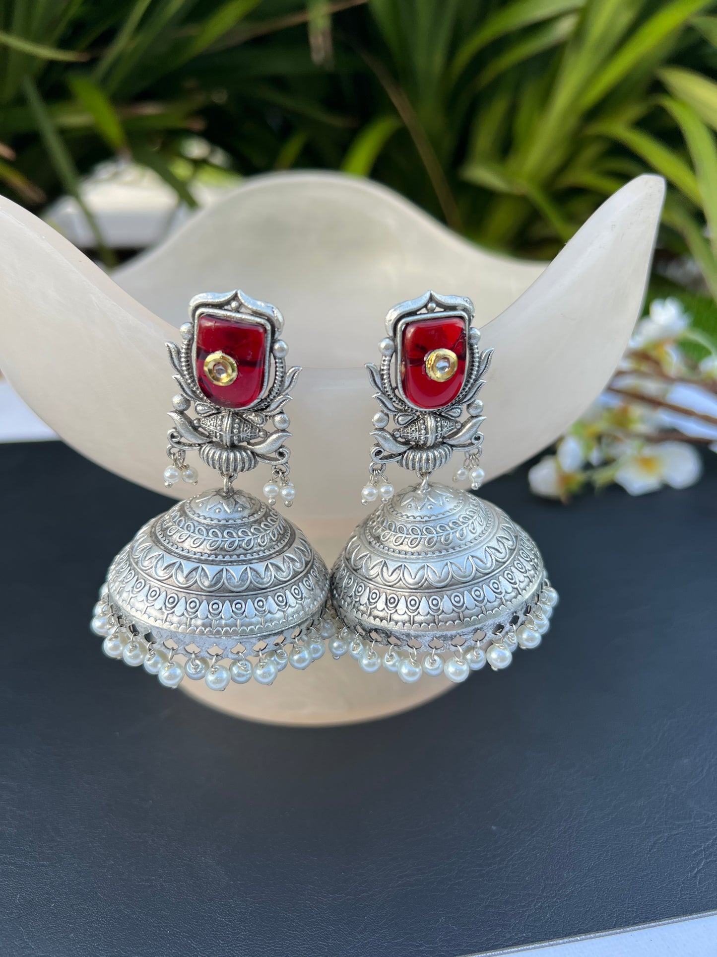 Shuchi jhumka