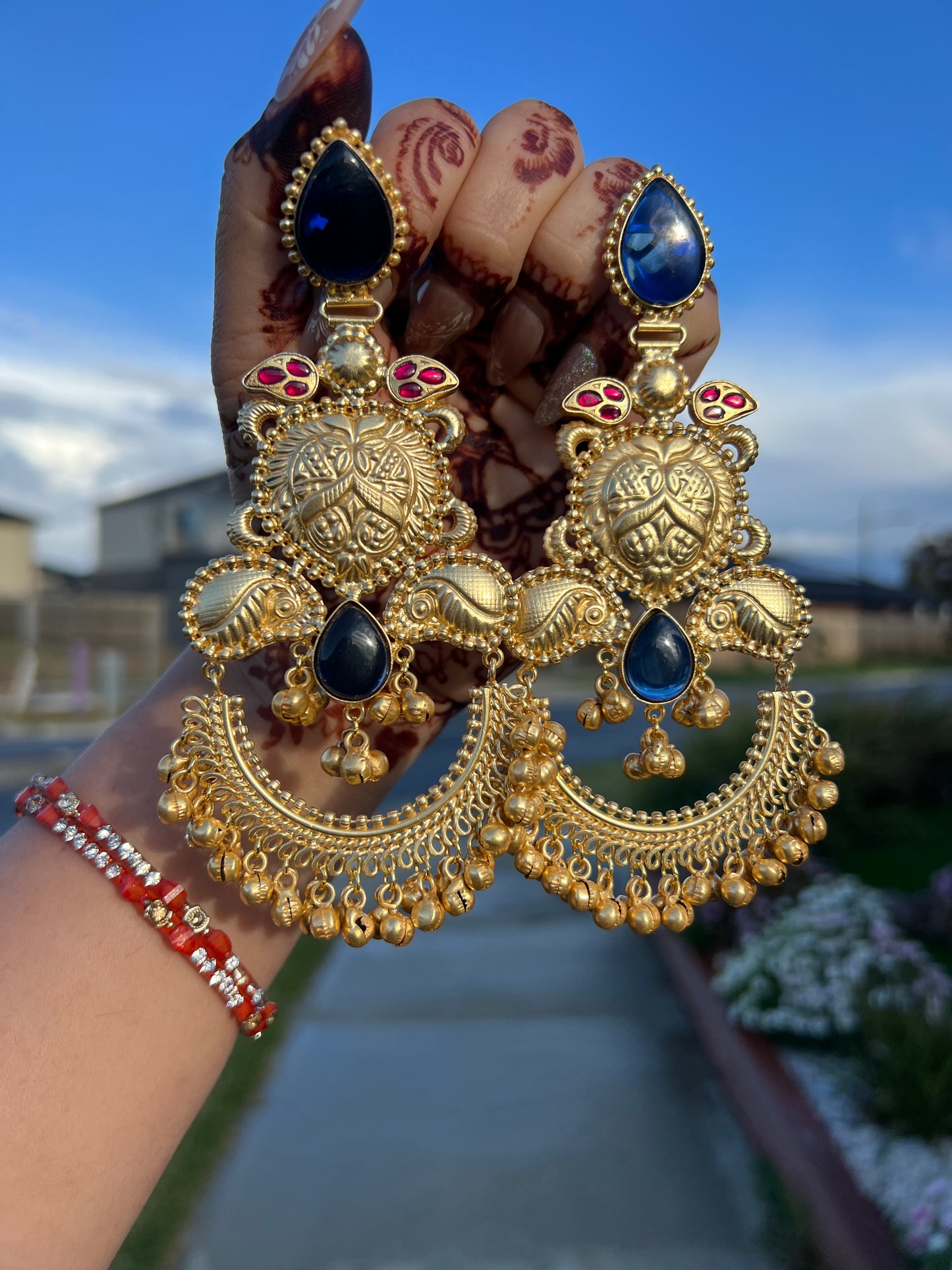 Tammana oversize earrings